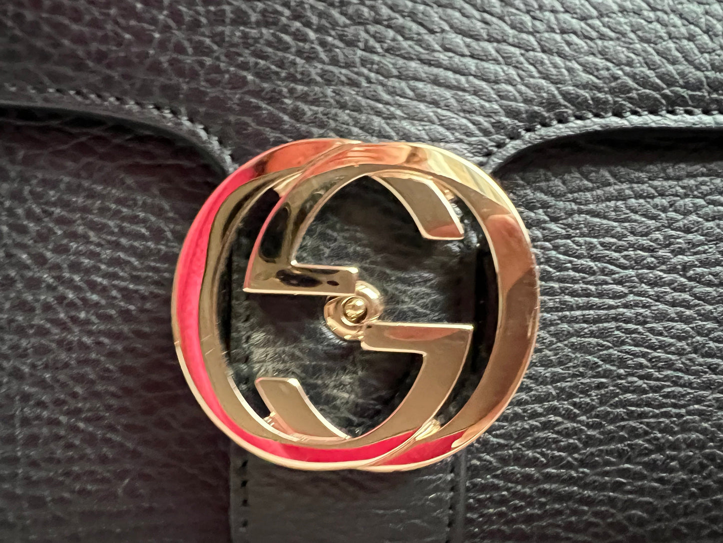 Gucci Interlocking GG Black Medium Shoulder Bag