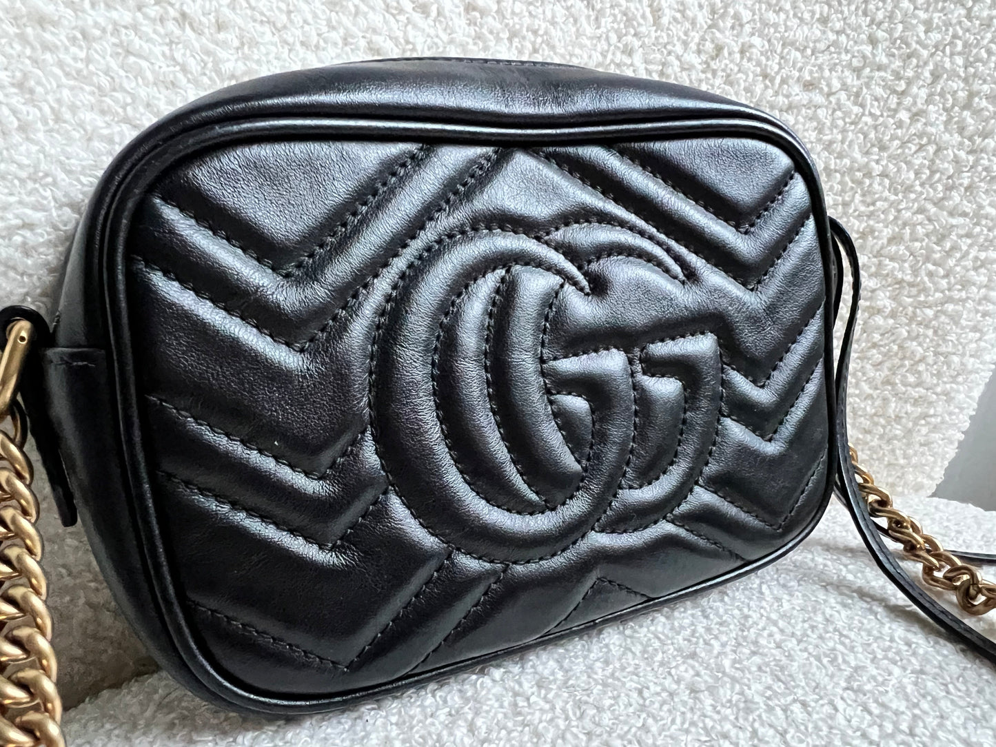 Gucci GG Black Marmont Mini Shoulder Bag (RRP £1,360)