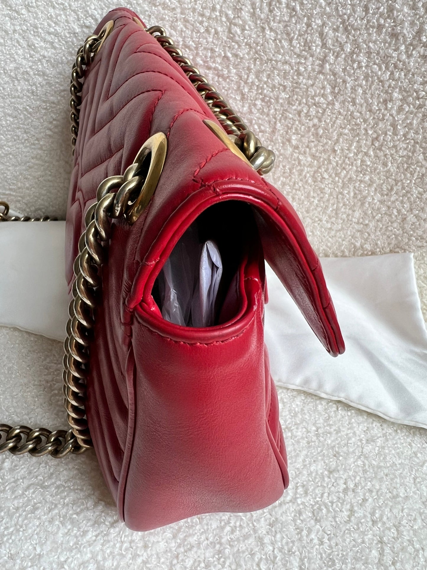 Gucci GG Hibiscus Red Marmont Small Shoulder Bag (RRP £2,070)