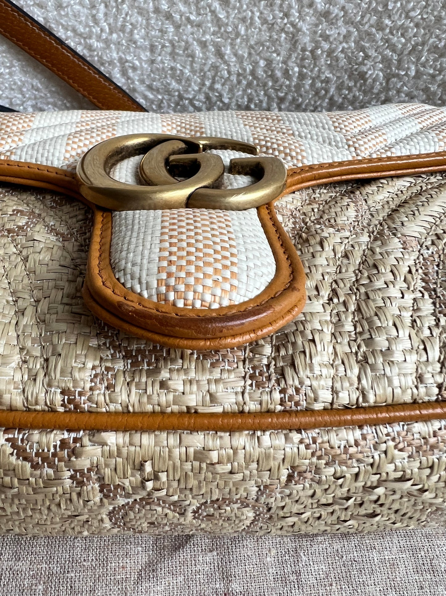 Gucci GG Beige Raffia Marmont Small Shoulder Bag (RRP £1,570)