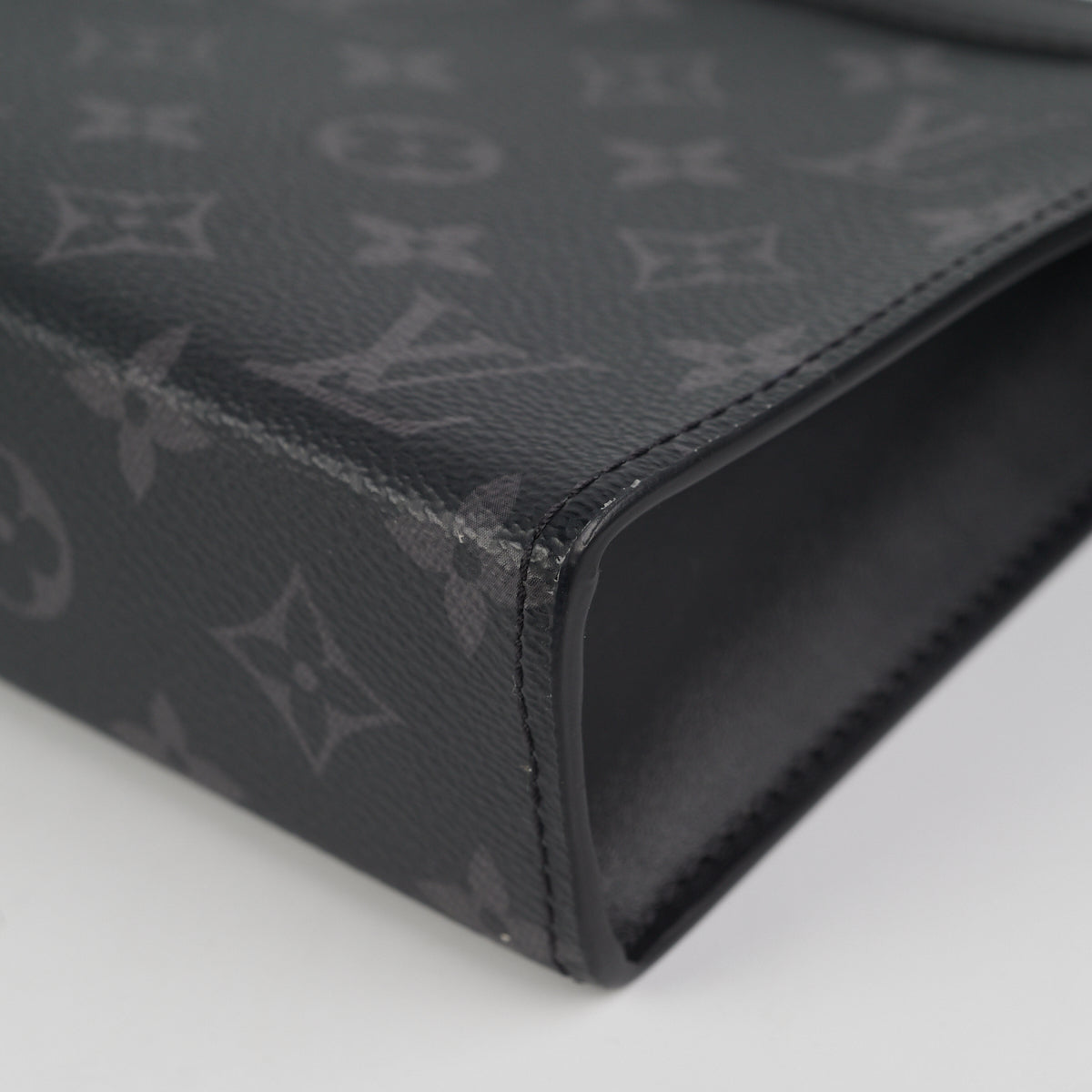 Louis Vuitton Gaston Wearable Wallet