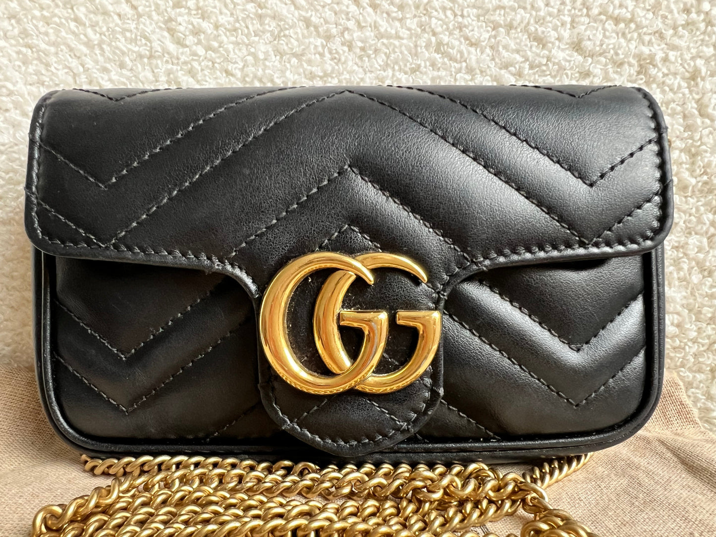 Gucci GG Black Marmont Super Mini Shoulder Bag (RRP £985)