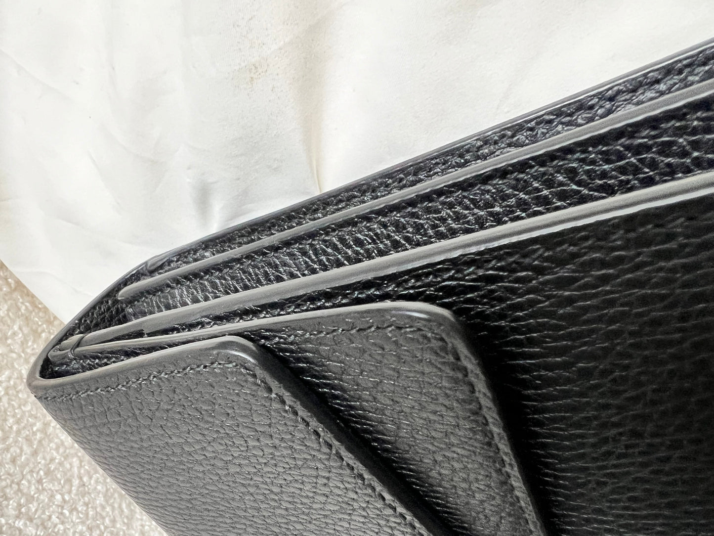 Gucci Dionysus Black Medium Shoulder Bag (RRP £2,400)