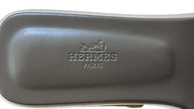 Hermes Oran Epsom Leather Sandals, Etoupe
