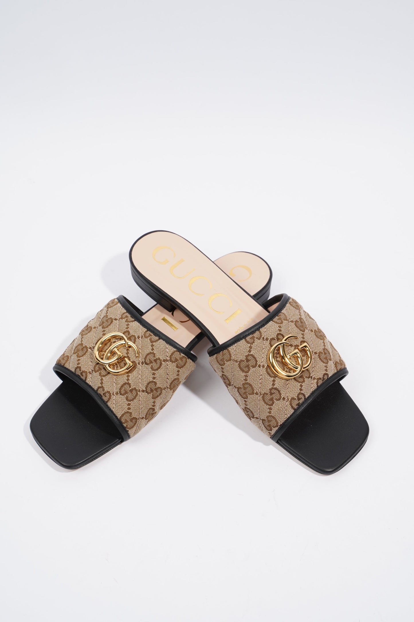 Gucci GG Matelasse Black / Black Canvas EU 41 UK 8