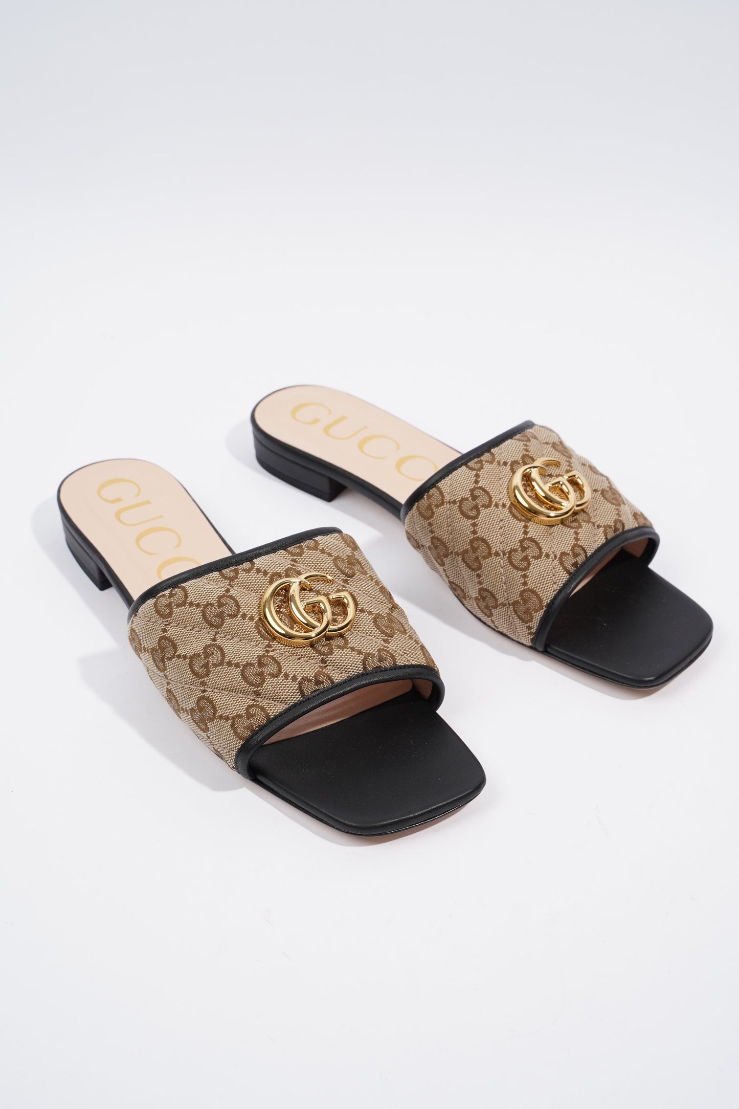 Gucci GG Matelasse Black / Black Canvas EU 41 UK 8