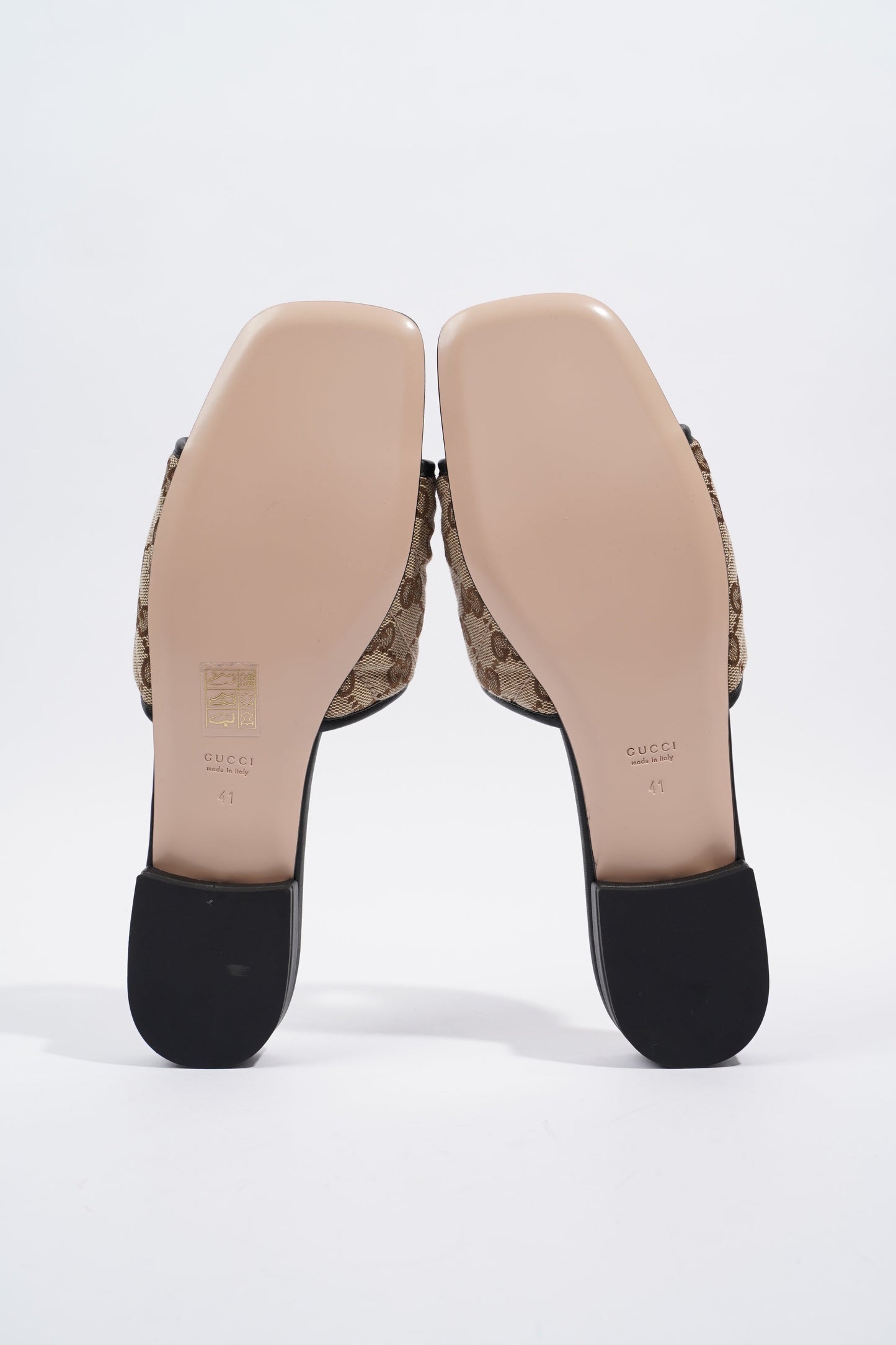 Gucci GG Matelasse Black / Black Canvas EU 41 UK 8