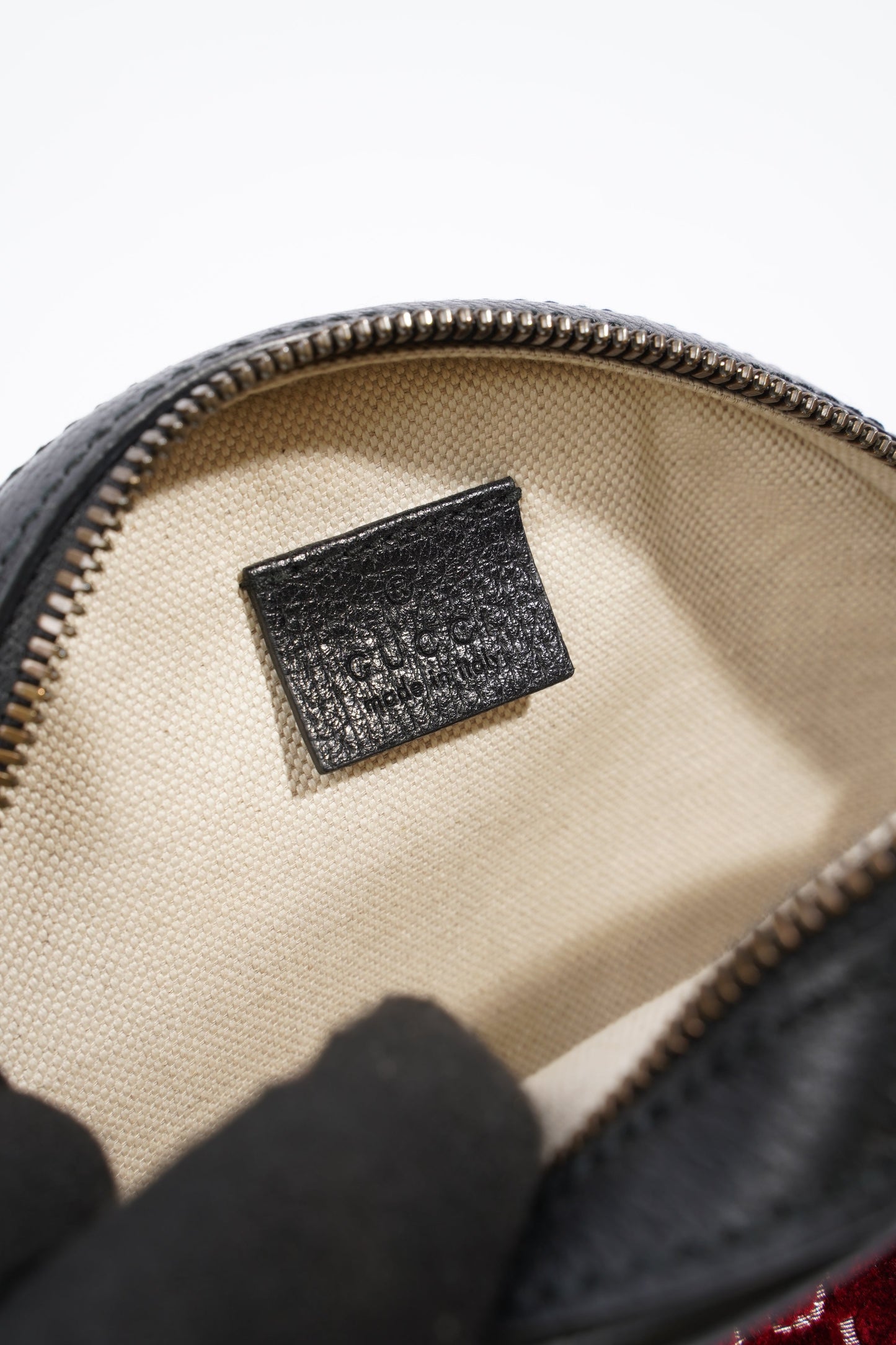 Gucci GG Round Shoulder Bag Black / Burgundy Velvet