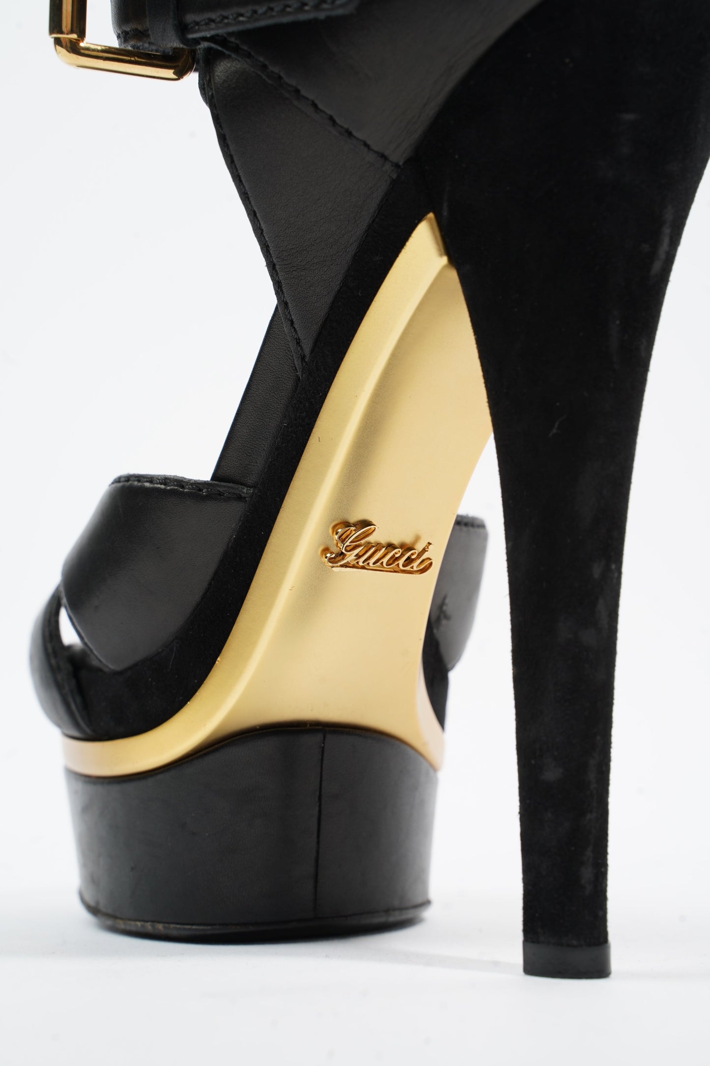 Gucci Strap Sandal 130 Black / Gold Leather 5