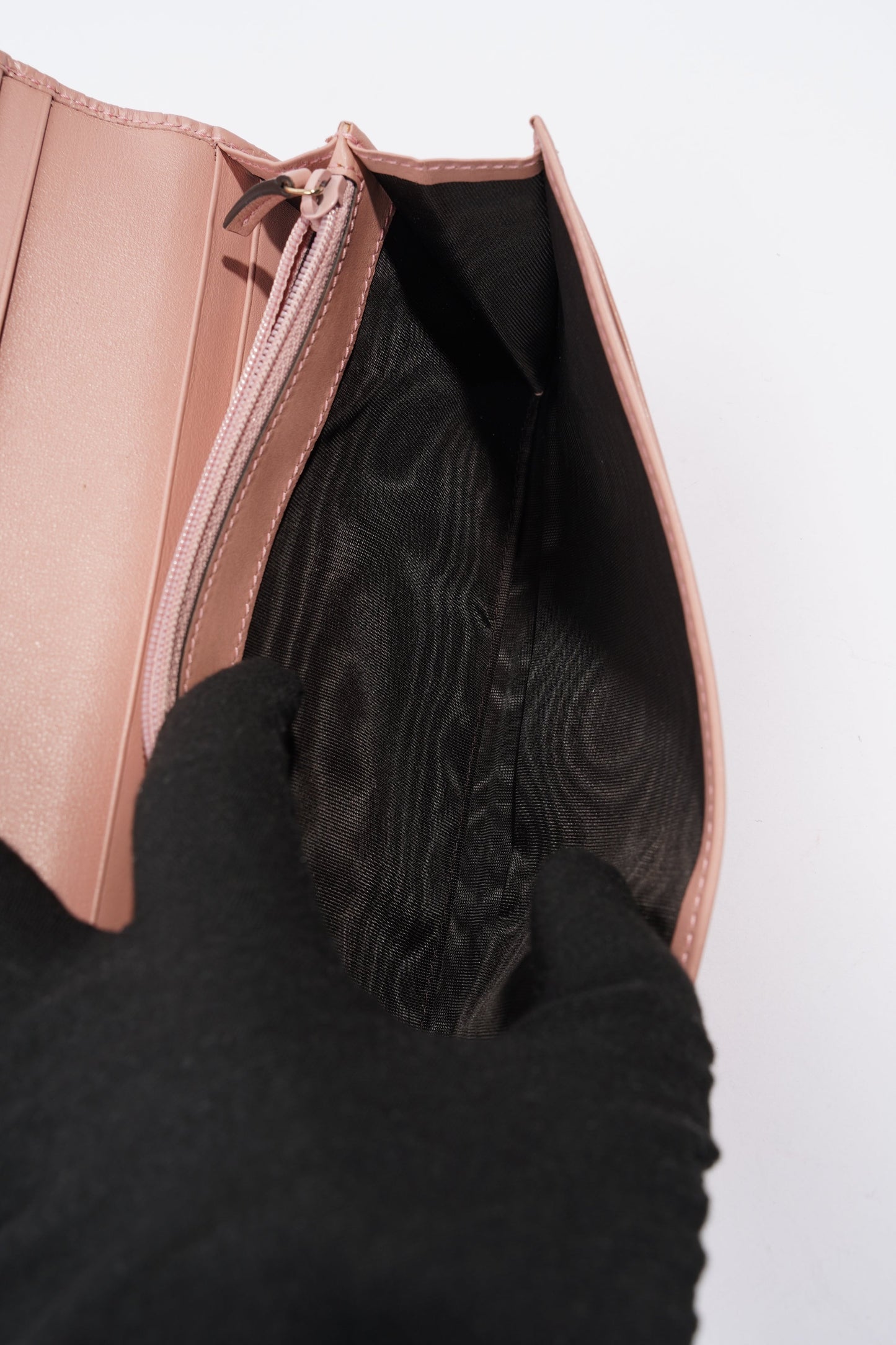 Gucci GG Supreme Long Wallet Pink Leather