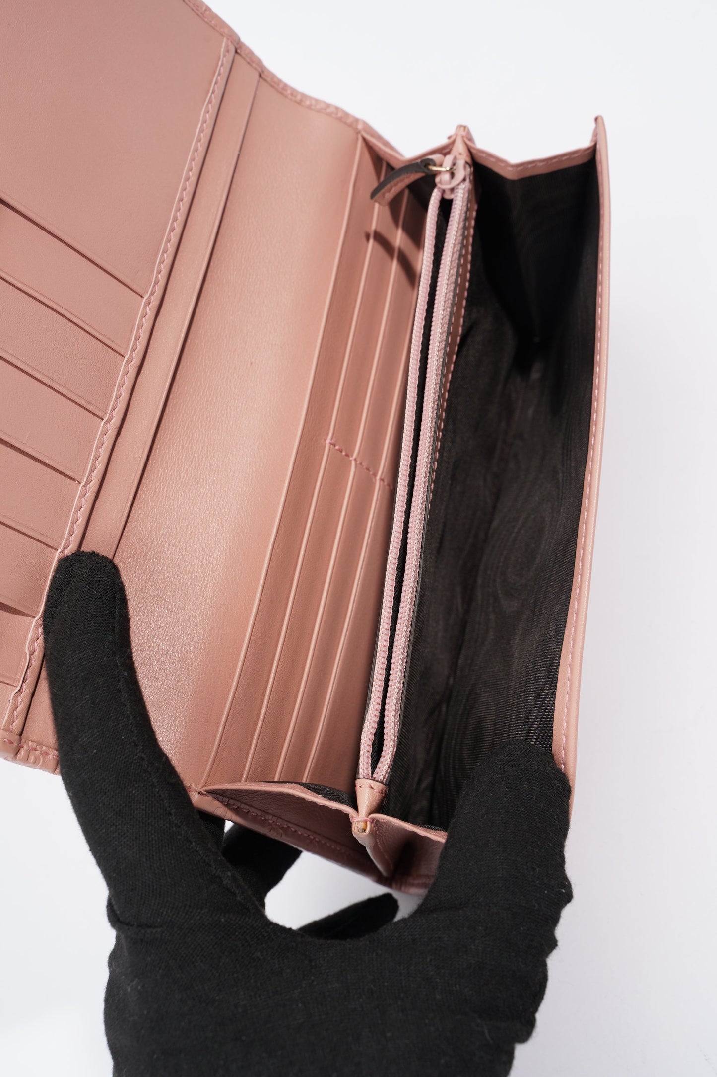Gucci GG Supreme Long Wallet Pink Leather