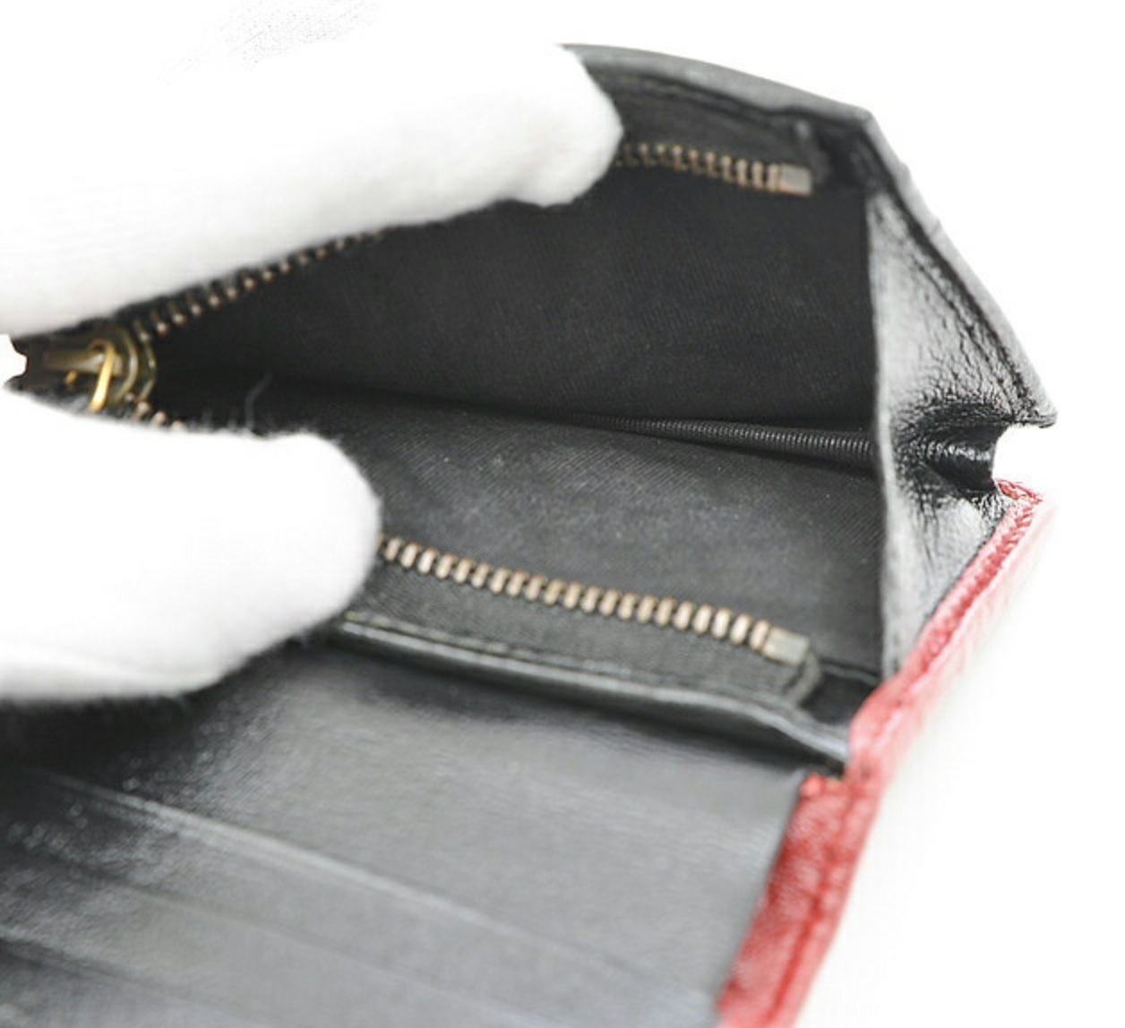 Gucci Interlocking GG Card Case in Black with Red Trim
