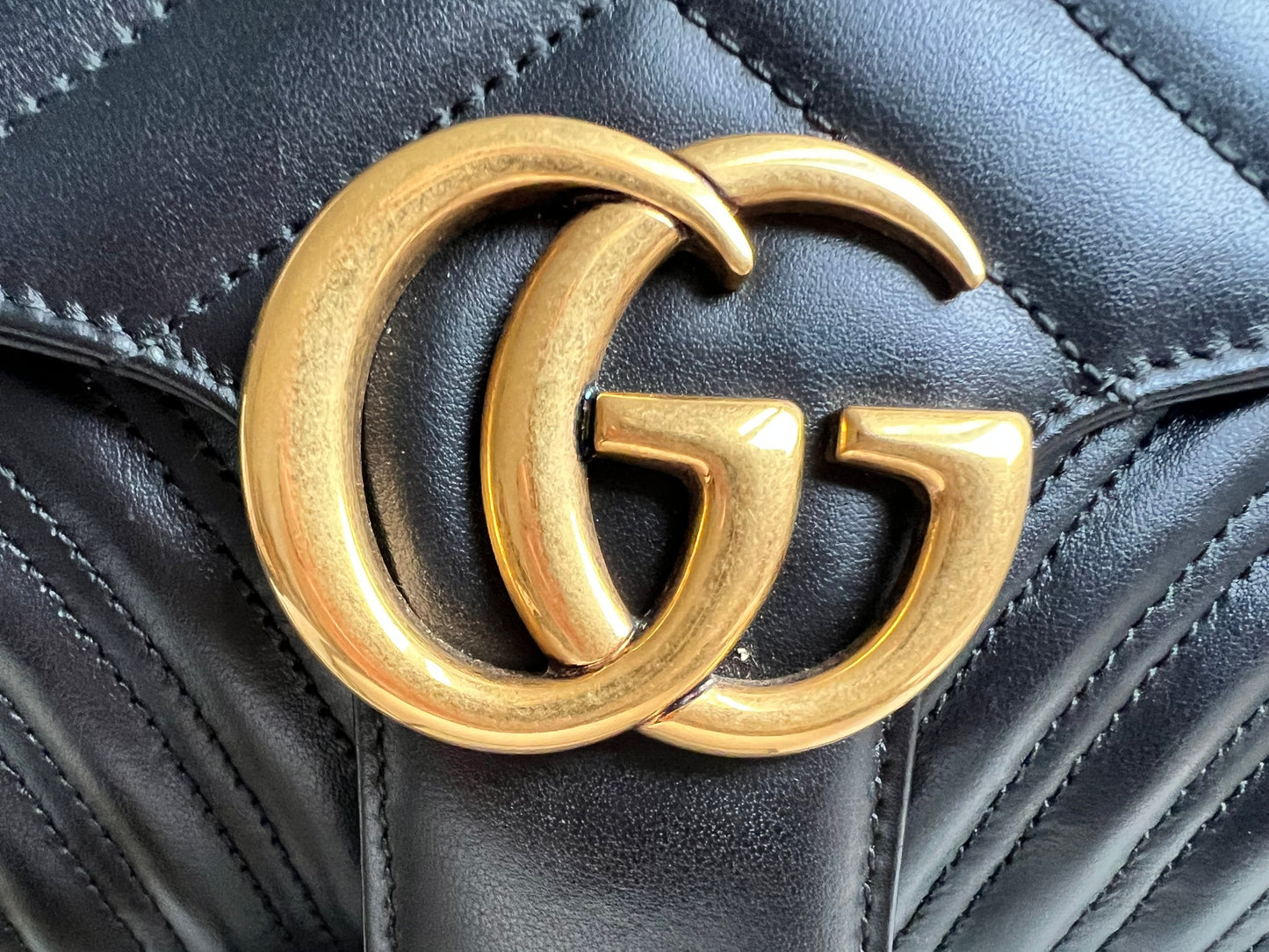 Gucci GG Black Marmont Small Shoulder Bag (RRP £2070)
