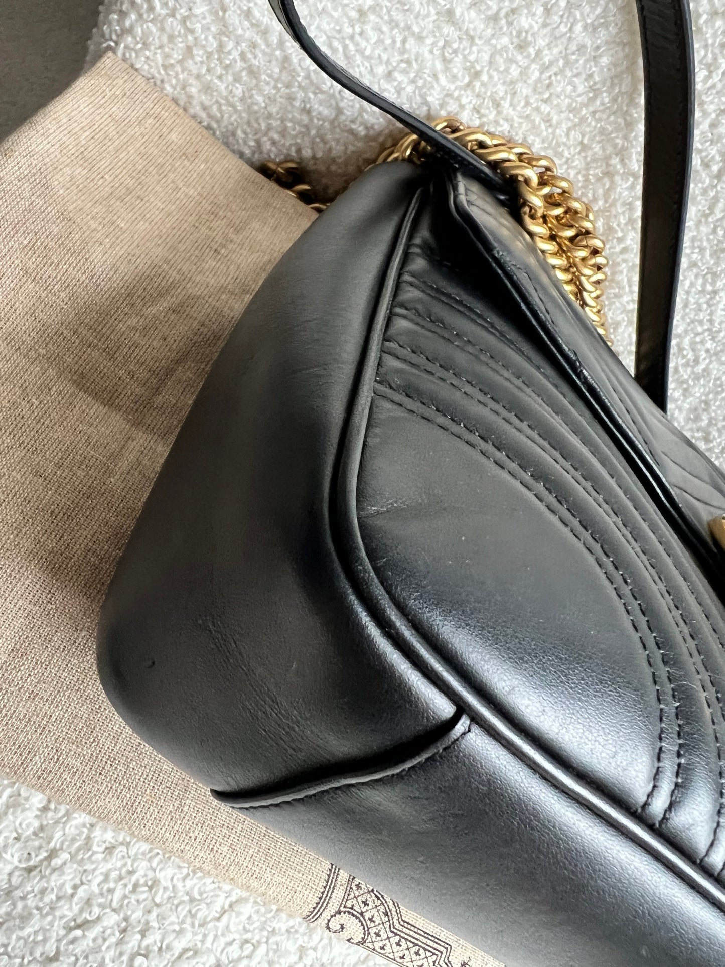 Gucci GG Black Marmont Medium Shoulder Bag (RRP £2,340)