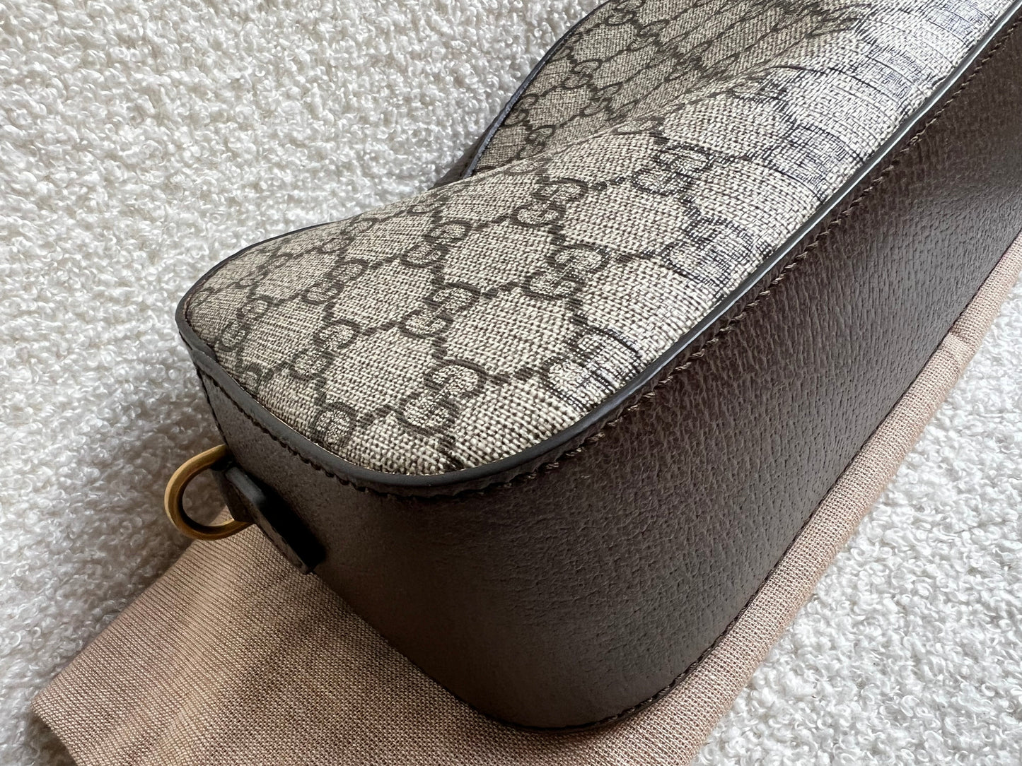 Gucci Neo Vintage GG Supreme Messenger Bag (RRP £1310)