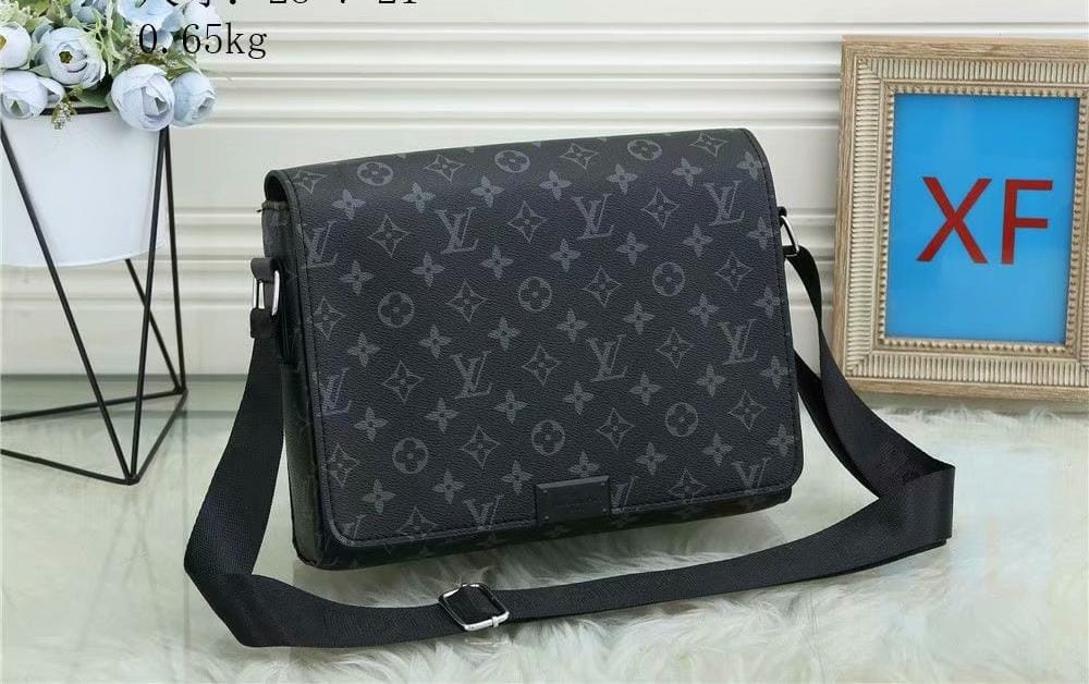 Louis Vuitton cross body bag
