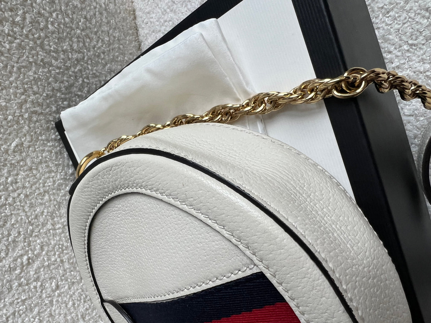 Gucci GG Round White Ophidia Small Shoulder Bag
