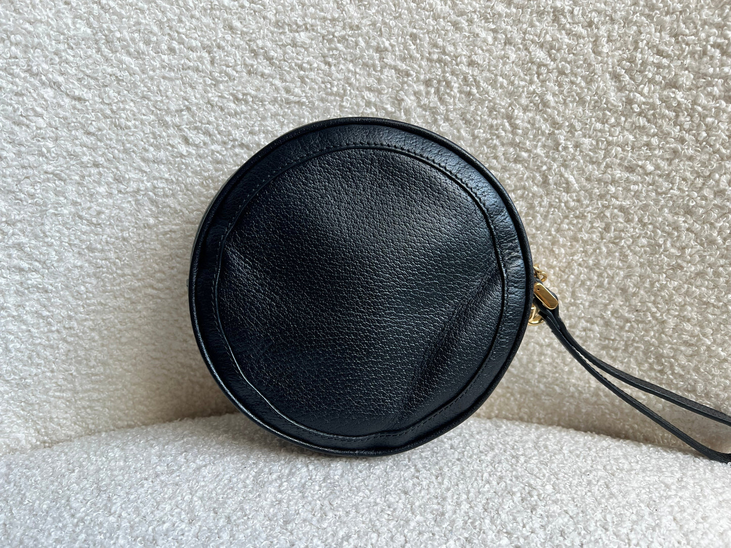 Gucci GG Round Black Ophidia Clutch