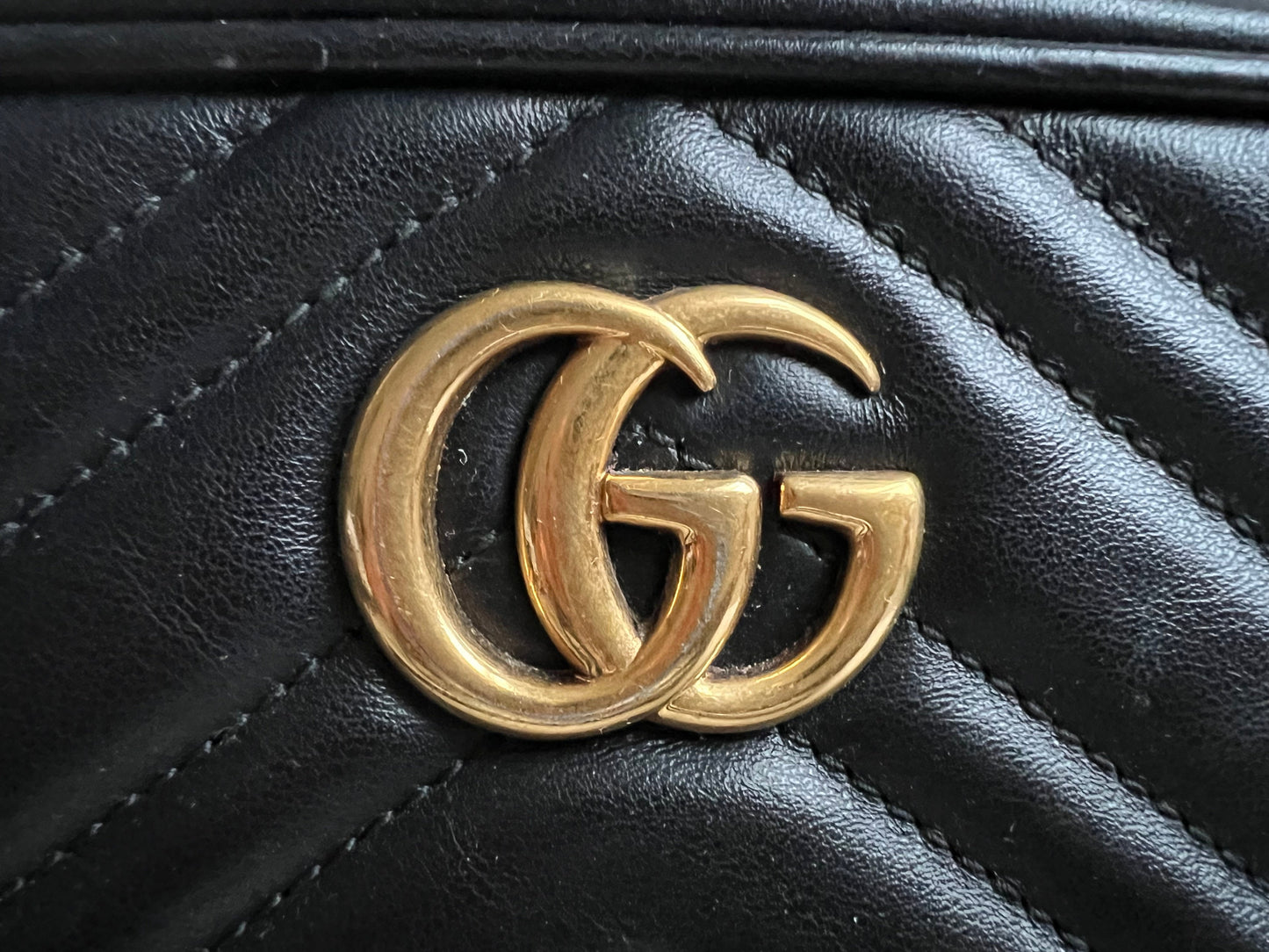 Gucci GG Black Marmont Mini Shoulder Bag (RRP £1,360)