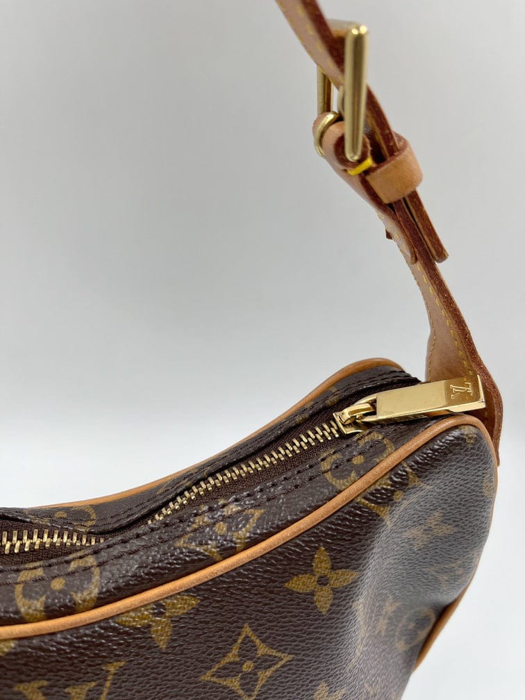 Louis Vuitton Croissant PM