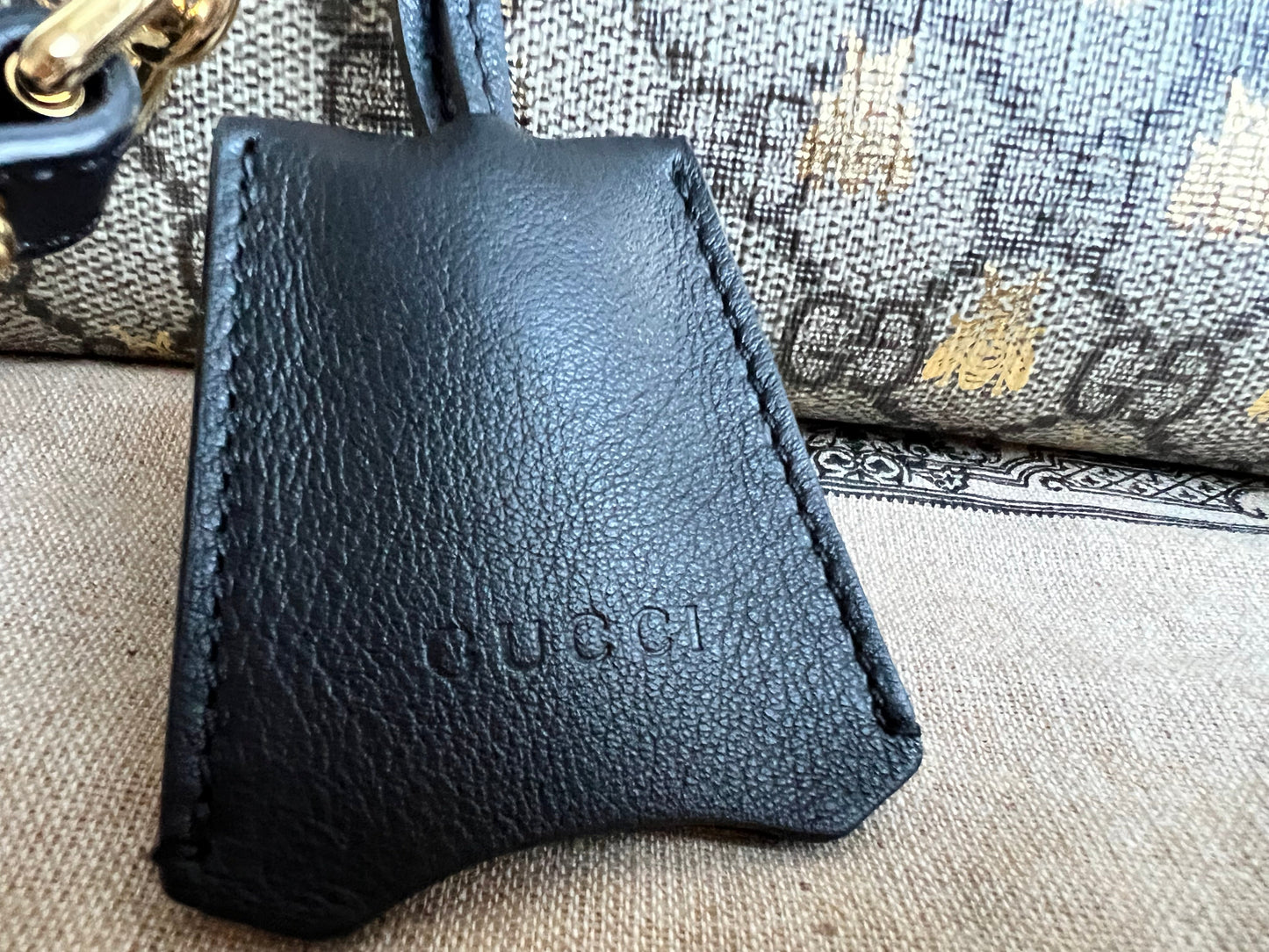 Gucci Supreme Bee Small Padlock Tote