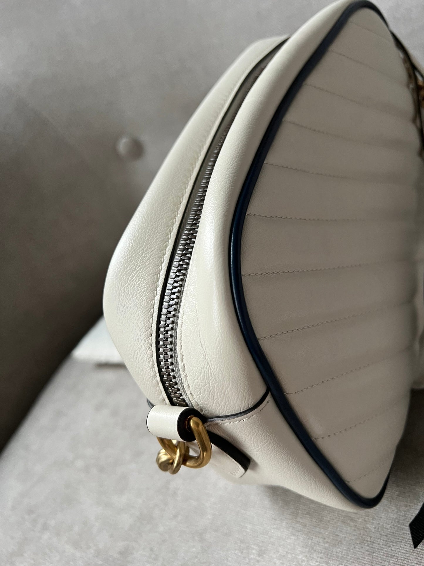 Gucci Torchon GG White Marmont Small Shoulder Bag (RRP £1180)
