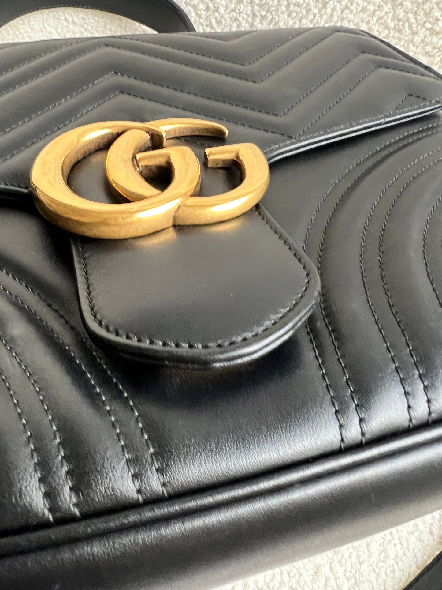 Gucci GG Black Marmont Medium Top Handle Bag (RRP £2290)
