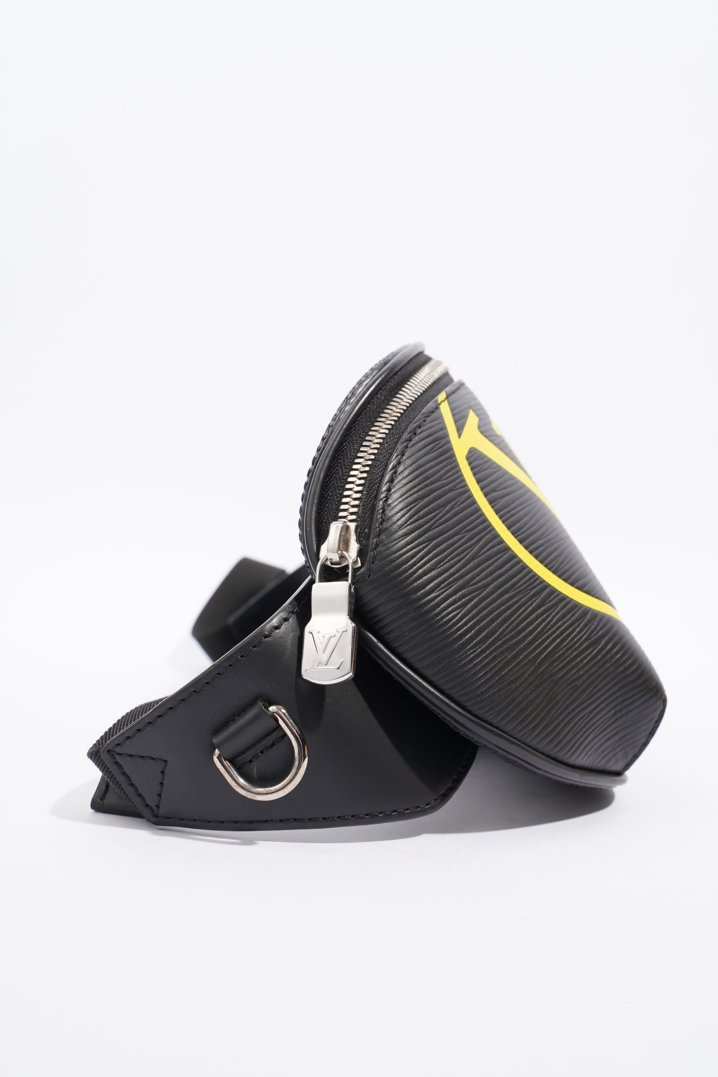Louis Vuitton Circle Logo Bum Bag Black Epi Leather