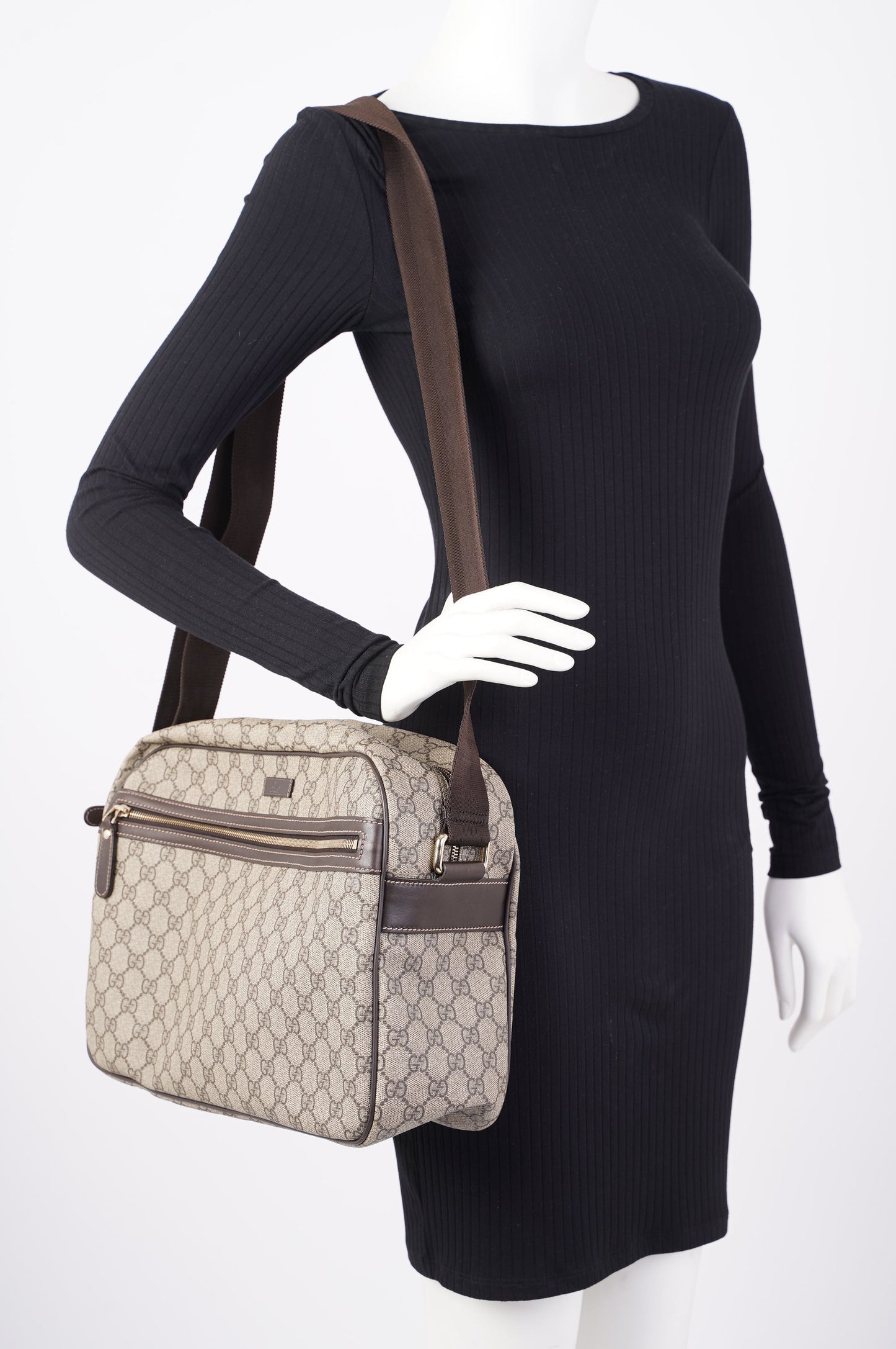 Gucci Womens Camera GG Bag Supreme Canvas Large