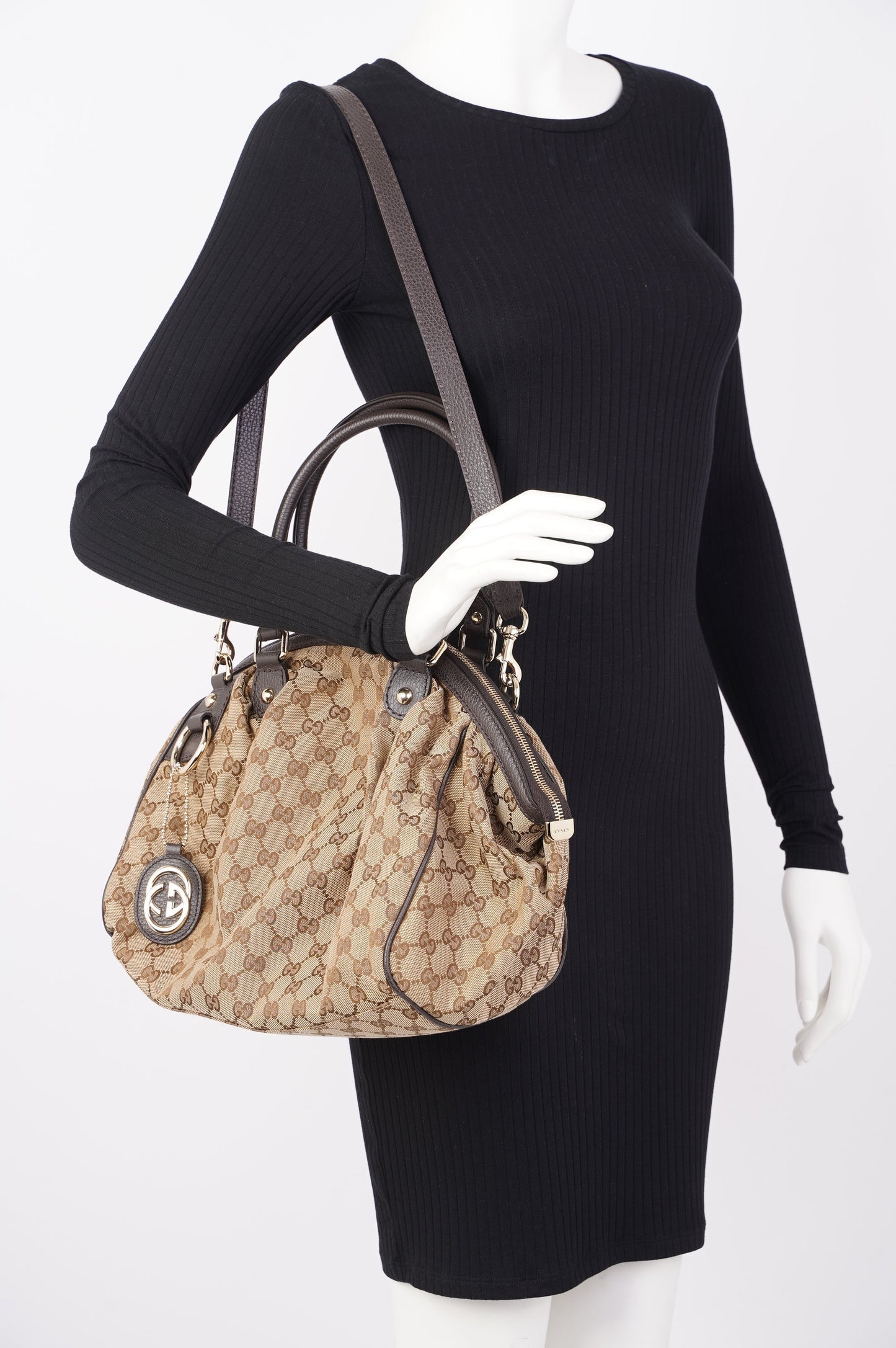 Gucci Womens Sukey Bag Supreme Canvas