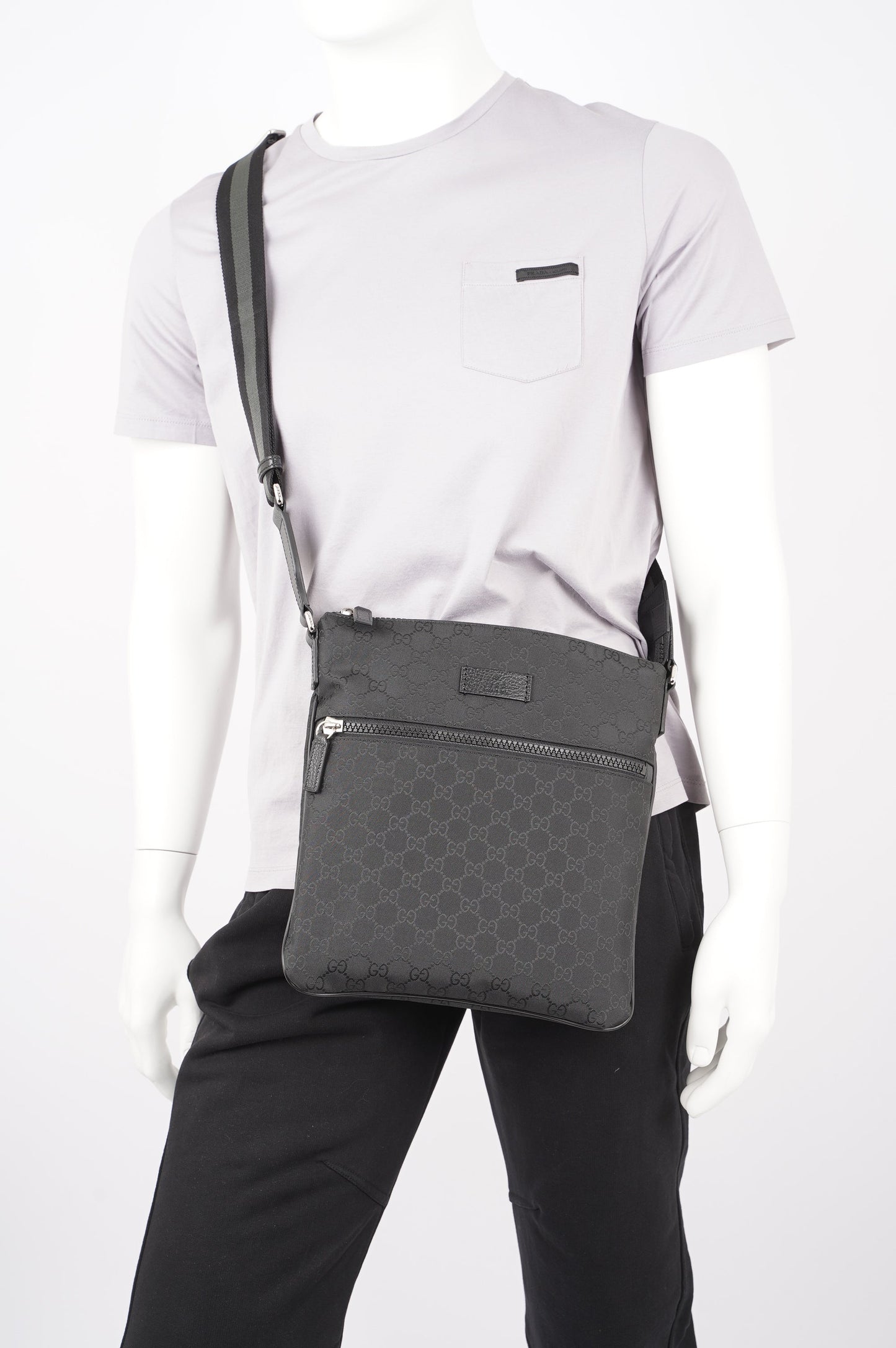 Gucci Mens GG Messenger Bag Black Small
