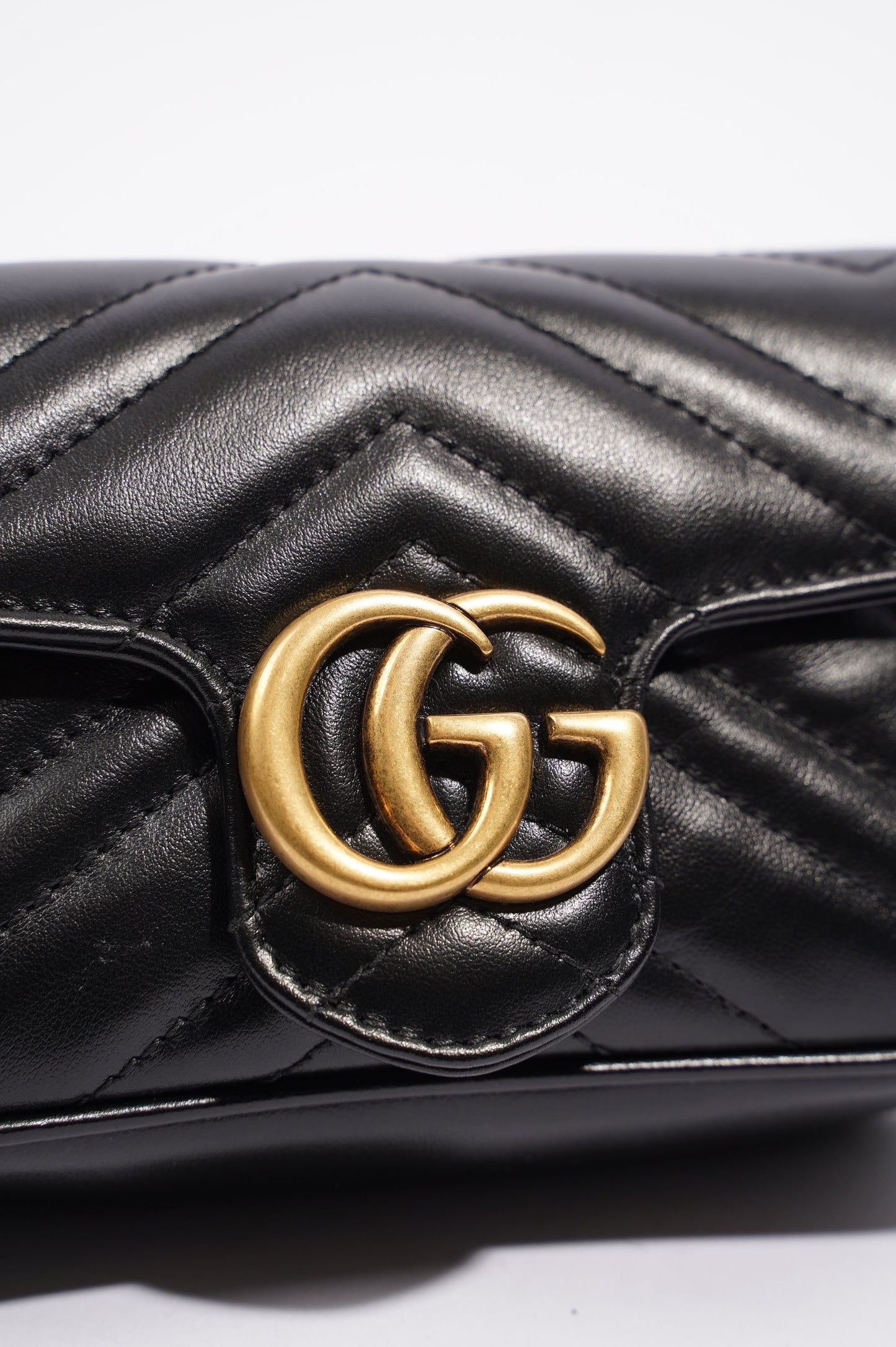 Gucci Womens Marmont Flap Black / Gold Super Mini