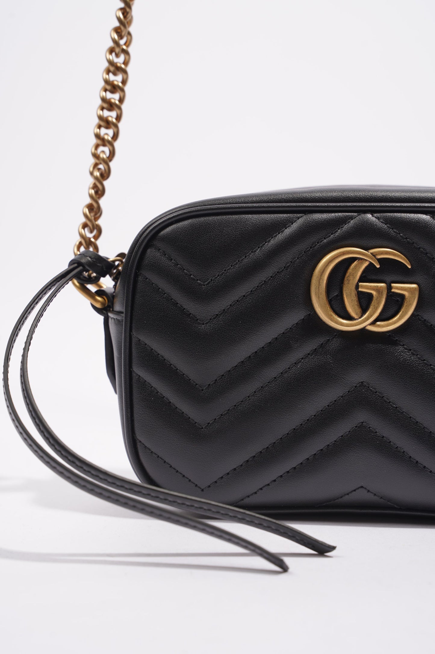 Gucci Womens Marmont Zip Black Mini