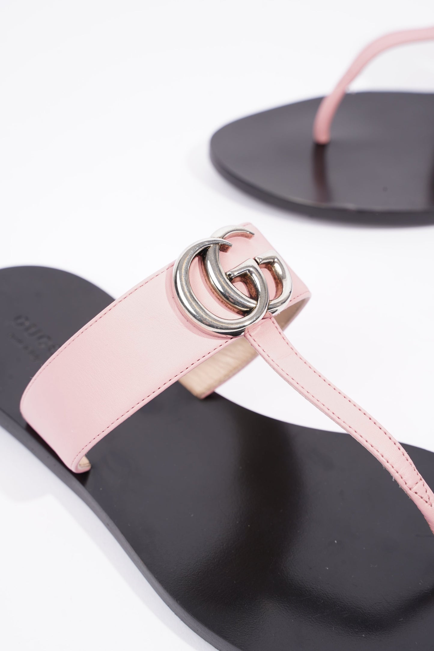 Gucci Womens Thong Sandal Black / Pink EU 38.5 / UK 5.5