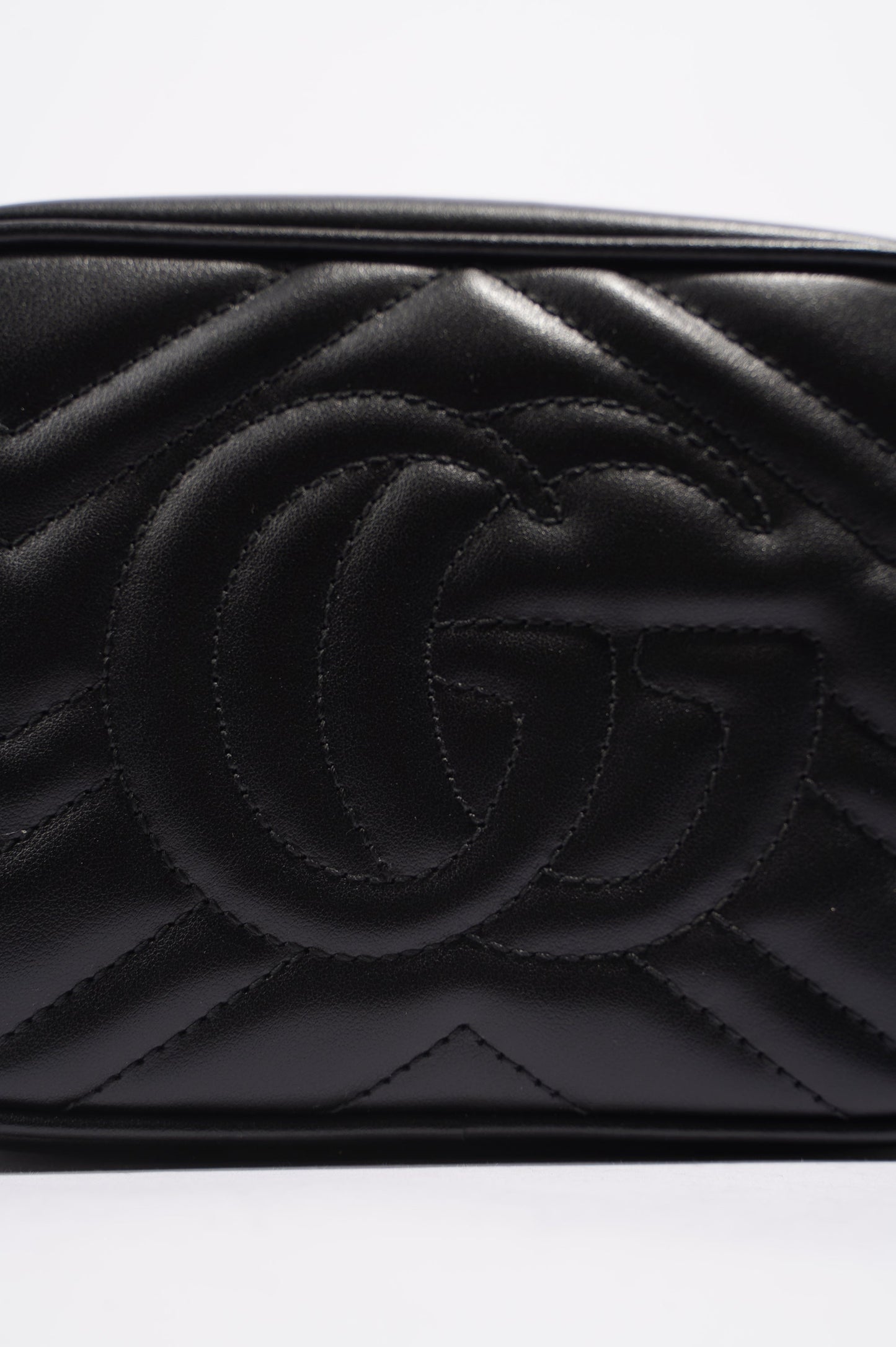 Gucci Womens Marmont Zip Black Mini