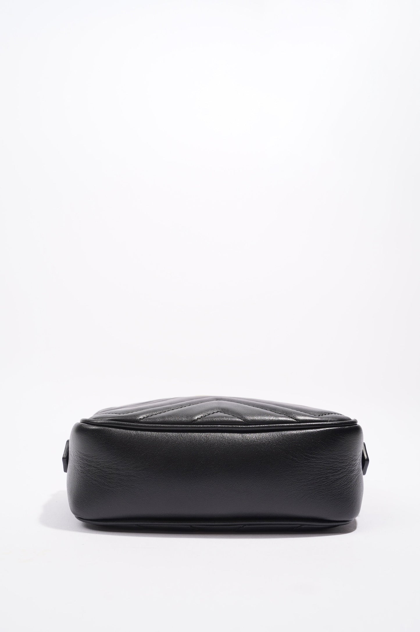 Gucci Womens Marmont Zip Black Leather Mini