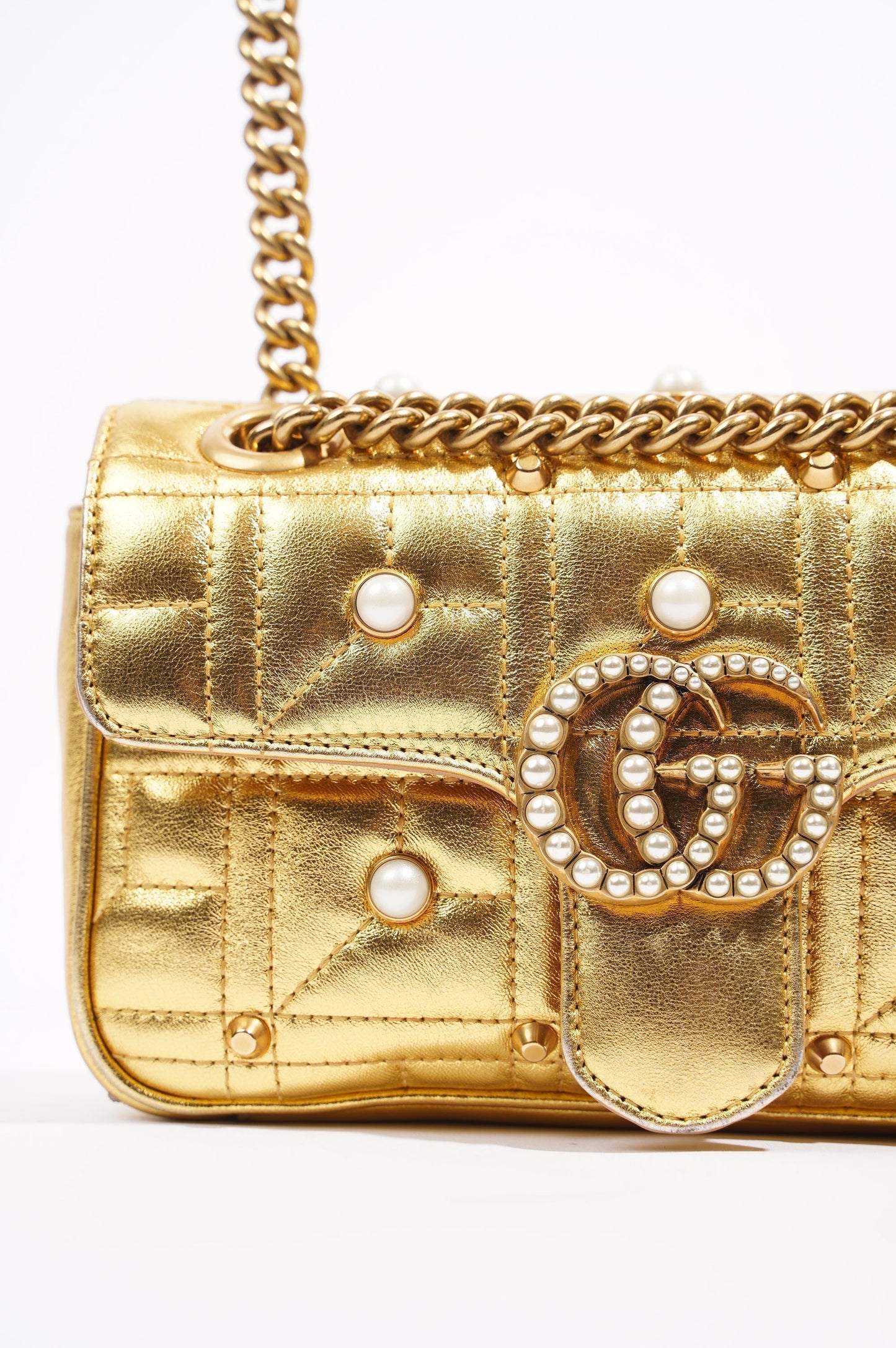 Gucci Womens Marmont Flap Gold / Pearl Mini