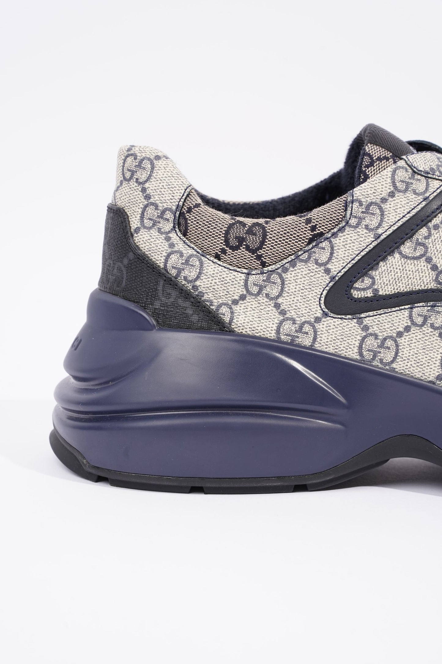 Gucci Mens Rhyton Supreme / Navy EU 43 / UK 9