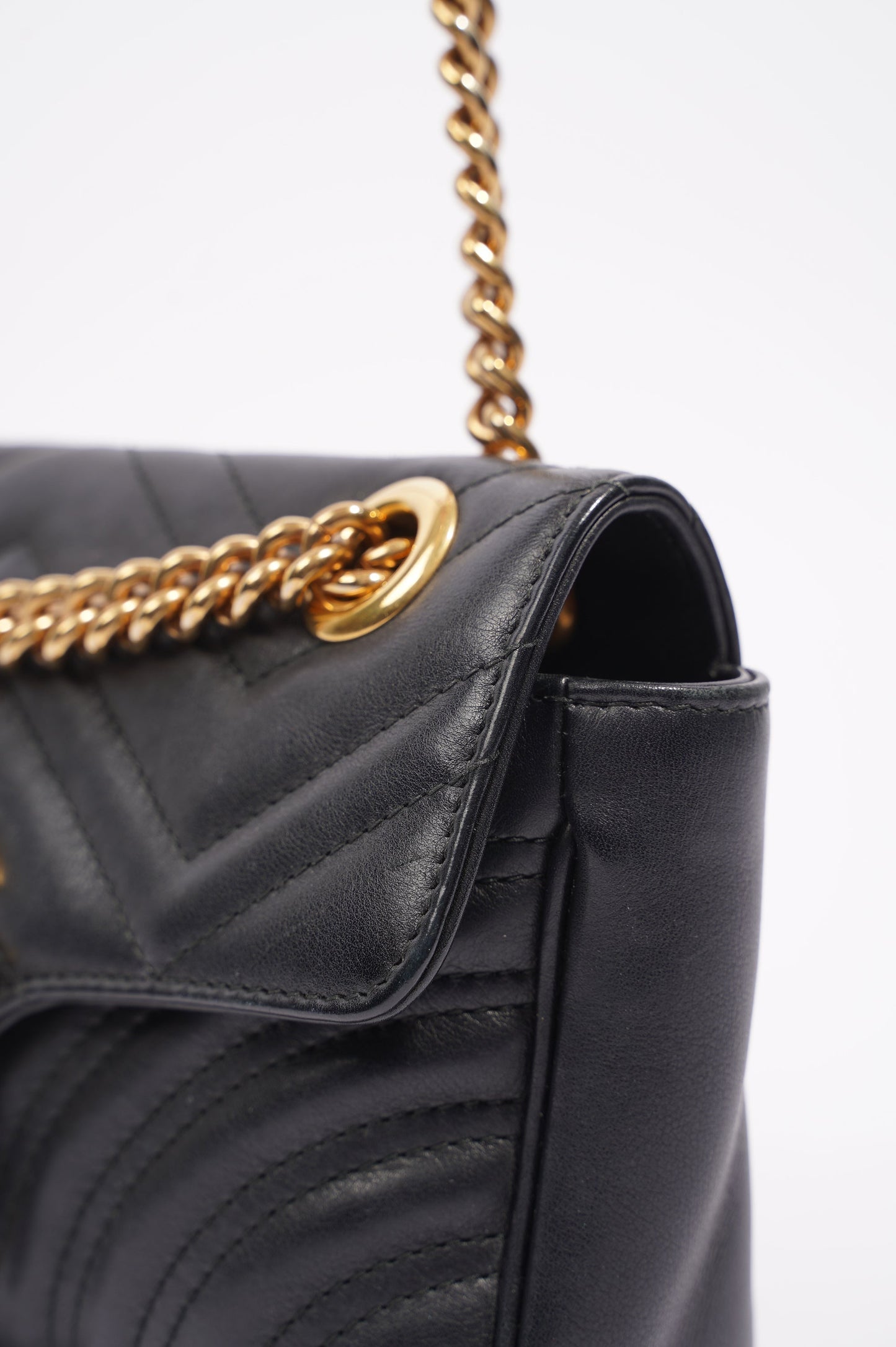 Gucci Womens GG Marmont Flap Bag Black Mini