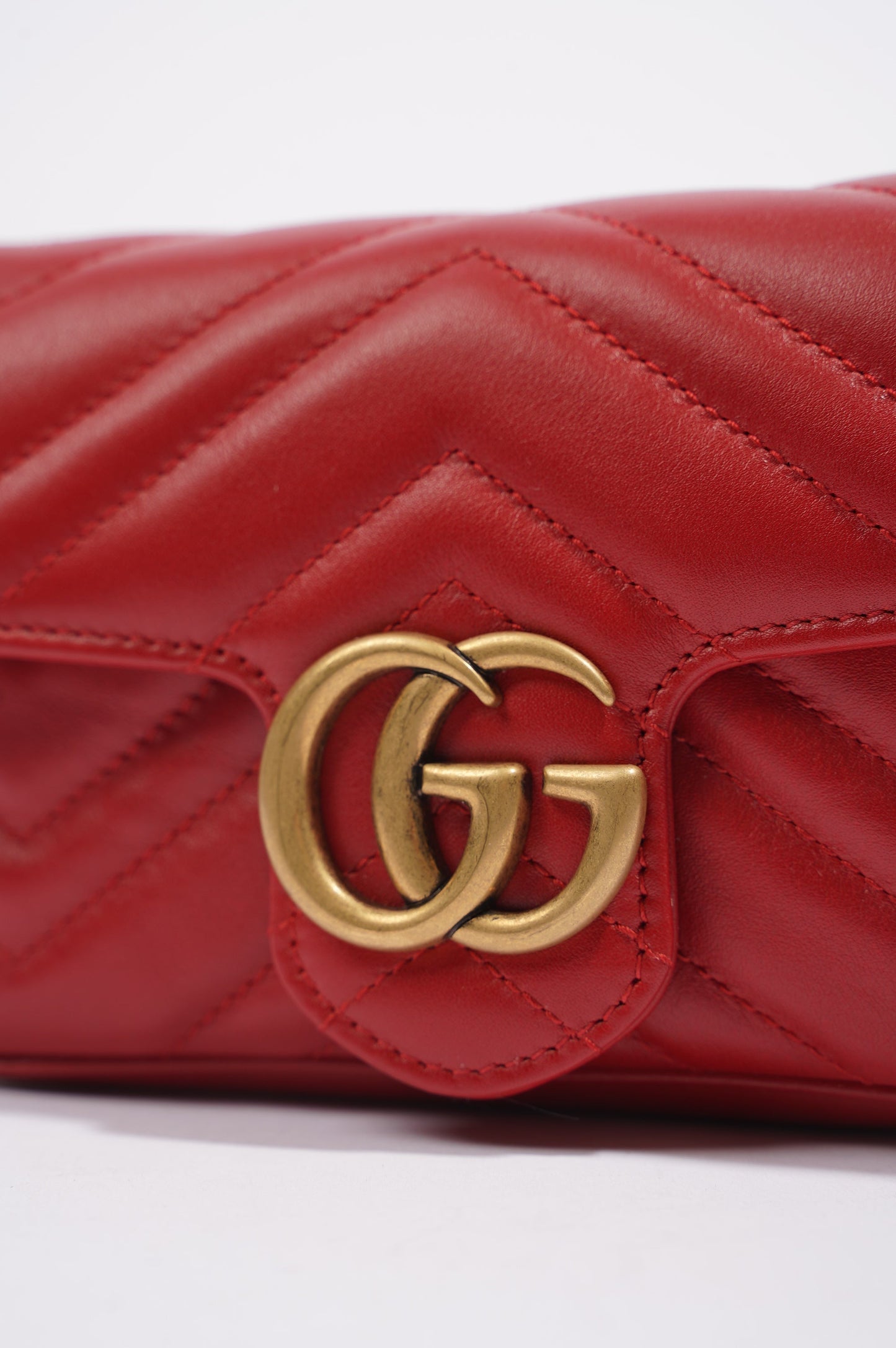 Gucci Womens Marmont Flap Red / Gold Super Mini