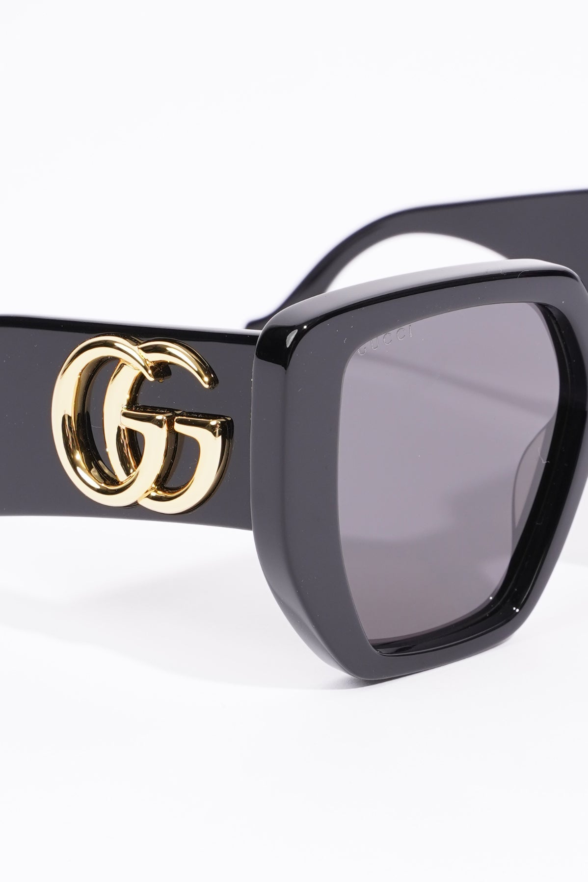 Gucci GG0956S Sunglasses Black / Gold 145