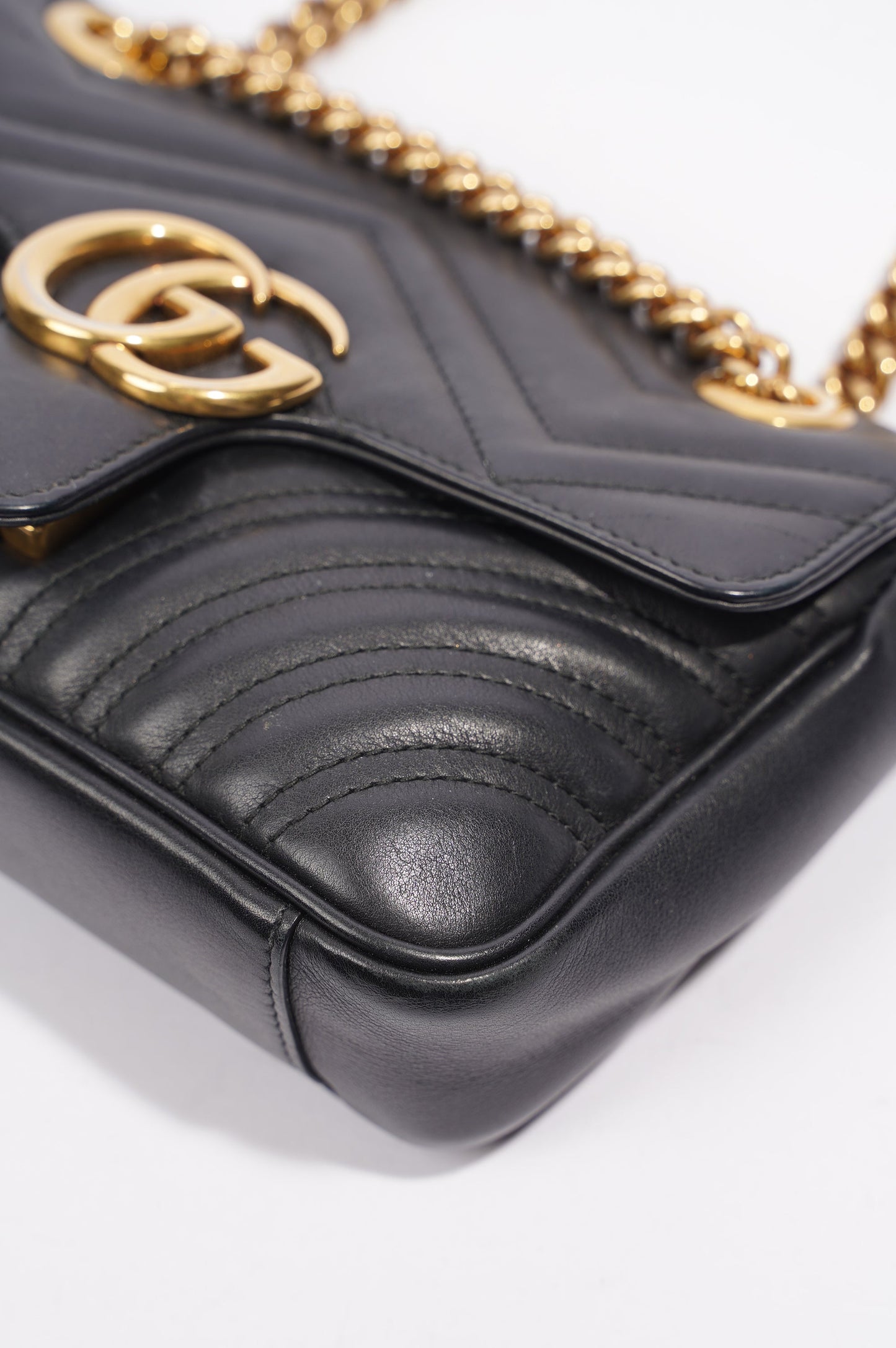 Gucci Womens GG Marmont Flap Bag Black Mini