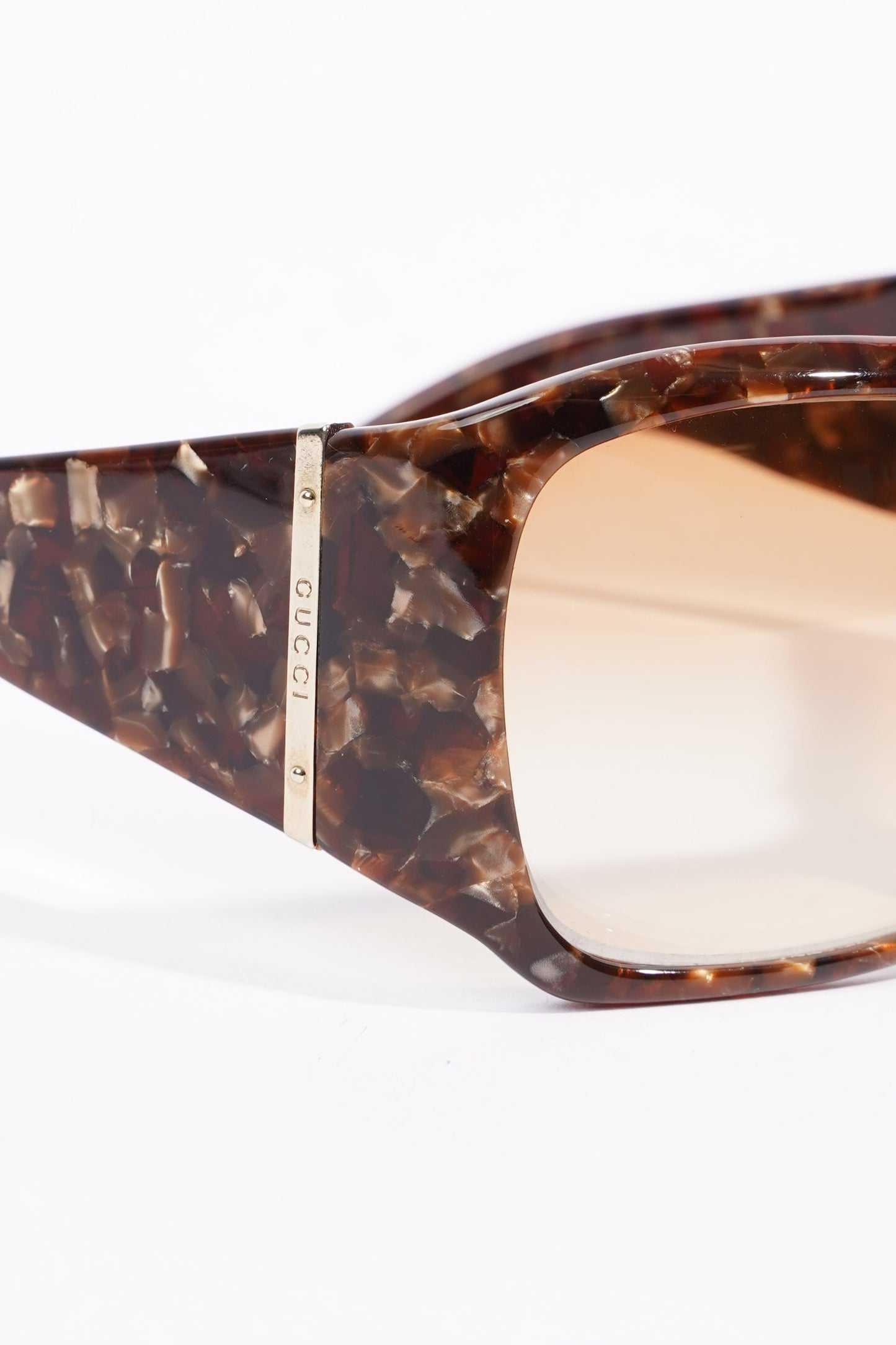 Gucci GG 2902 Sunglasses Tortoise Shell Acetate 105