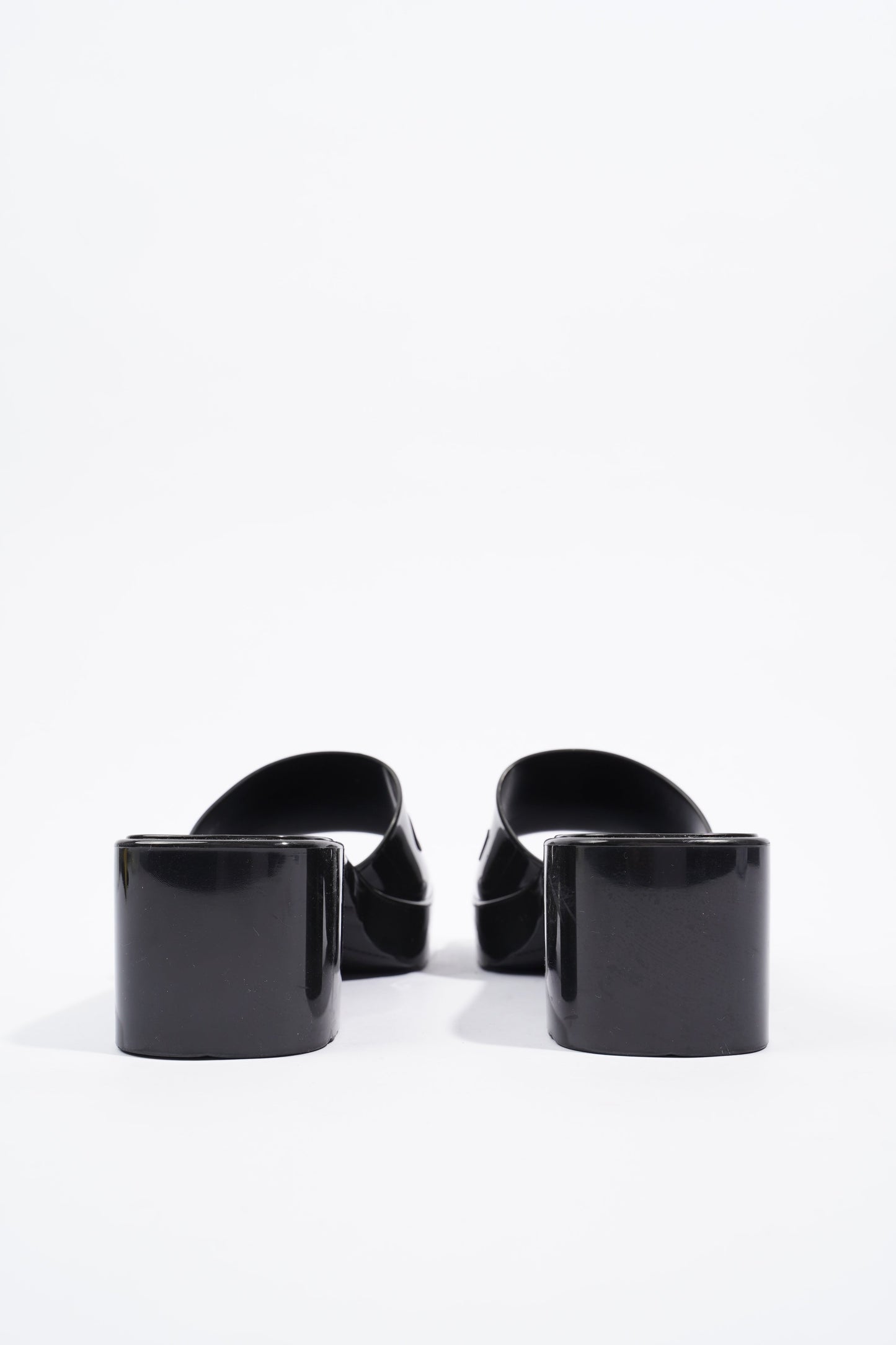 Gucci Rubber Slide Sandal Black EU 36 / UK 3