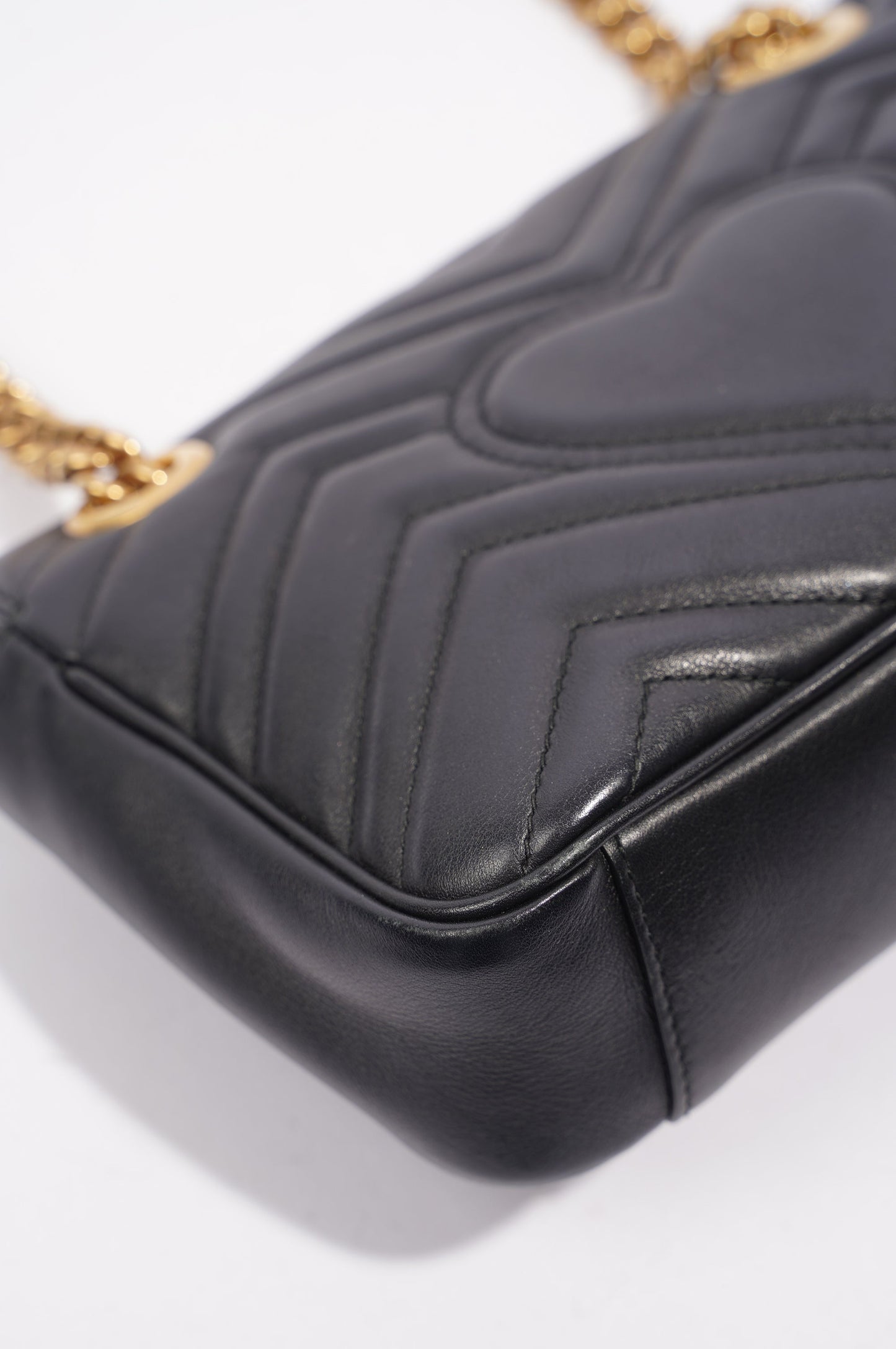 Gucci Womens GG Marmont Flap Bag Black Mini