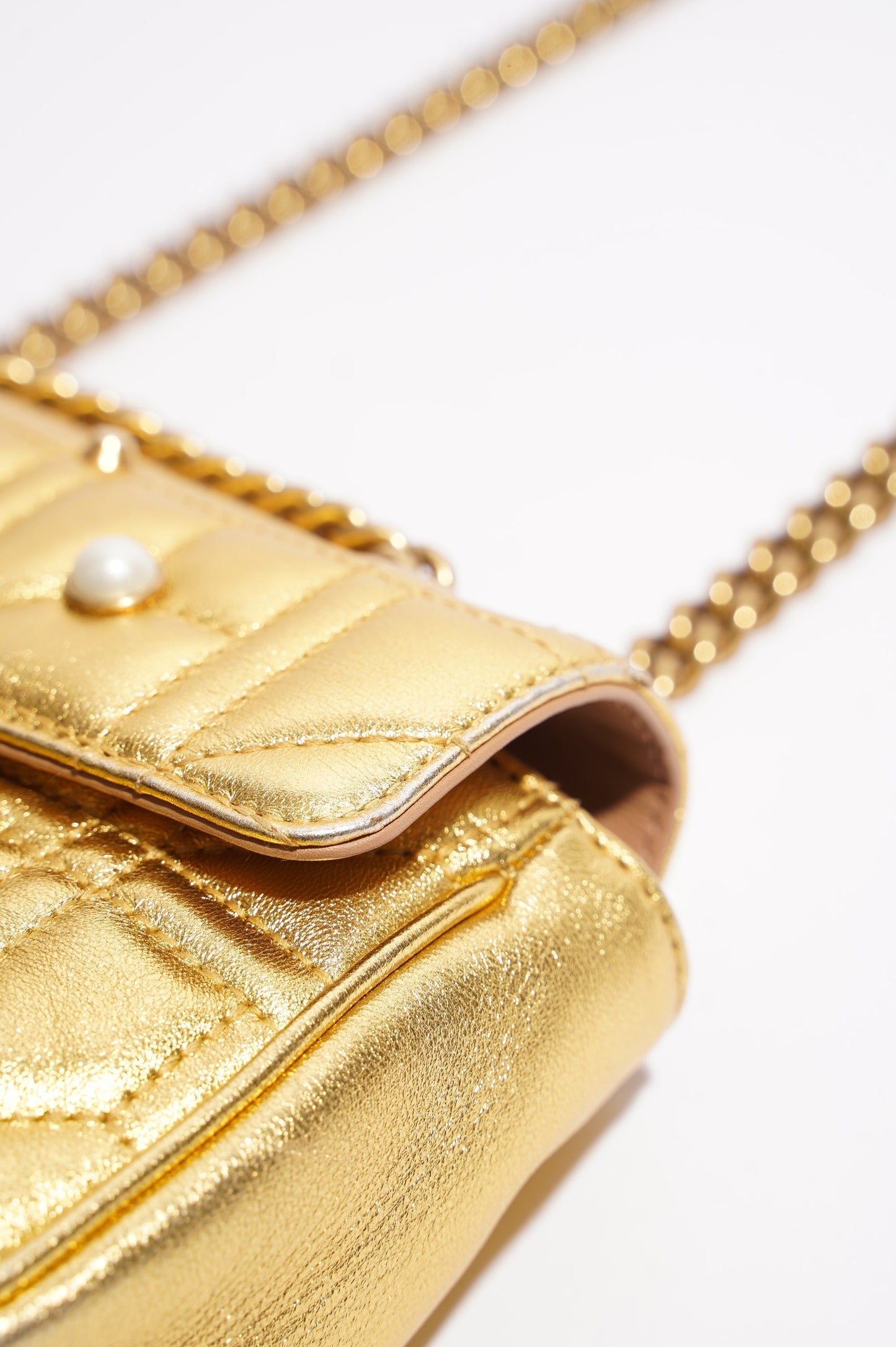 Gucci Womens Marmont Flap Gold / Pearl Mini