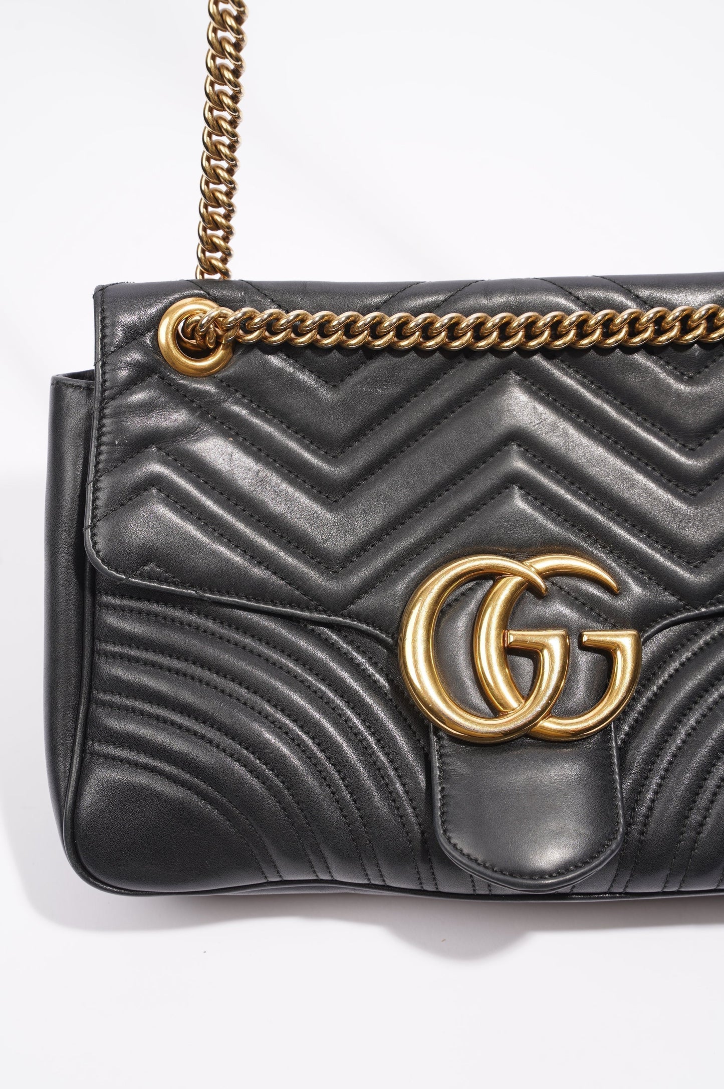 Gucci Womens Marmont Flap Bag Black Leather Medium