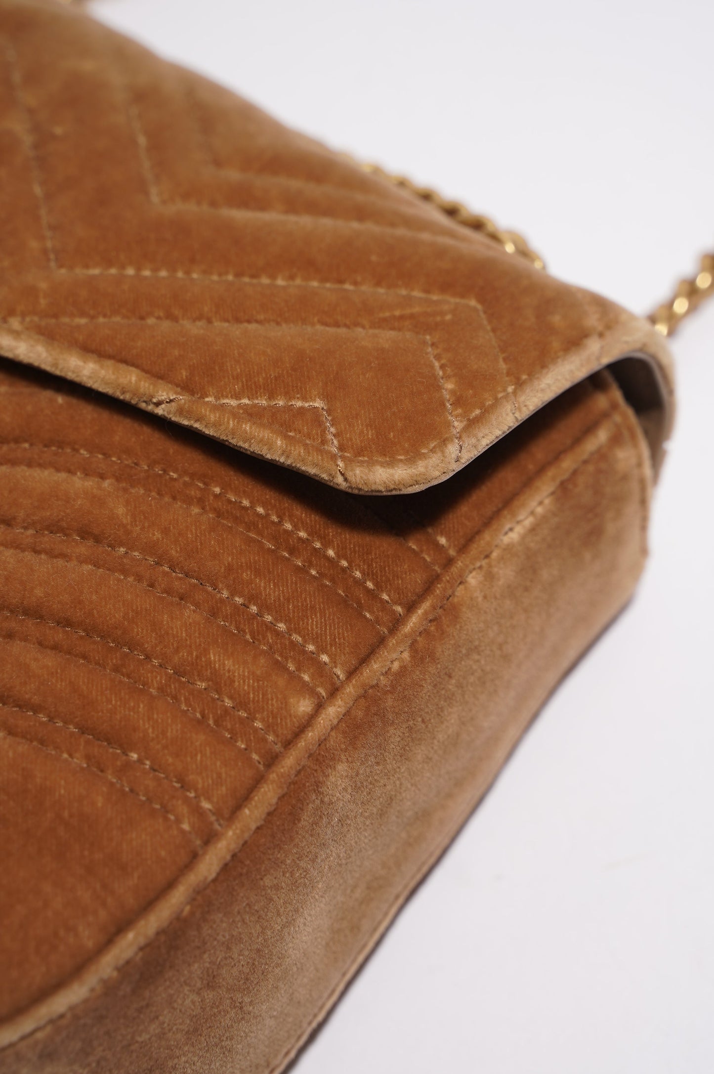 Gucci Womens Marmont Flap Brown Velvet Medium