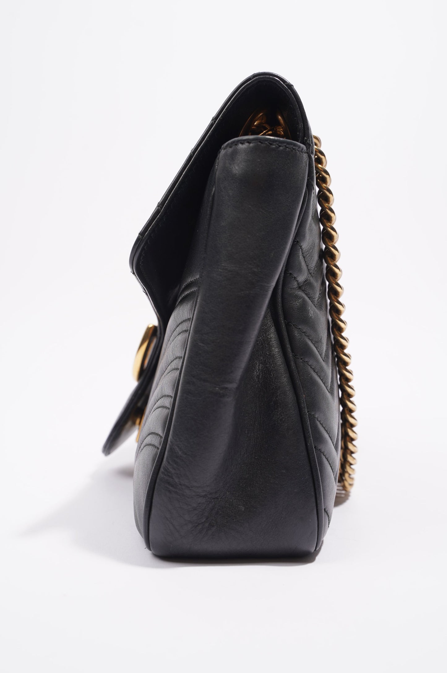 Gucci Womens Marmont Flap Bag Black Leather Medium