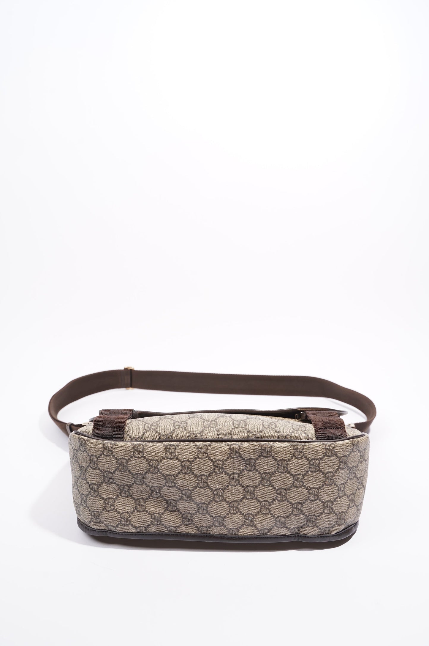 Gucci Womens Messenger Bag Supreme / Brown